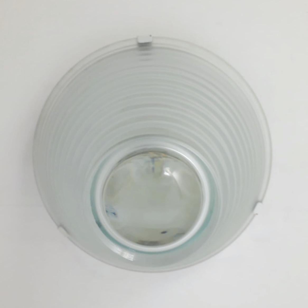 Italian vintage wall light or flush mount with white sanded glass shade and clear glass lens on top / Designed by Angelo Mangiarotti for Artemide circa 1970s / Made in Italy
Original label on the frame
1 light / E27 type / Max 100W
Measures: