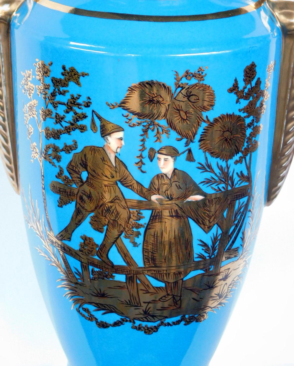 Four Empire Style Cerulean-Glazed Porcelain Vases with Chinoiserie Motifs 2