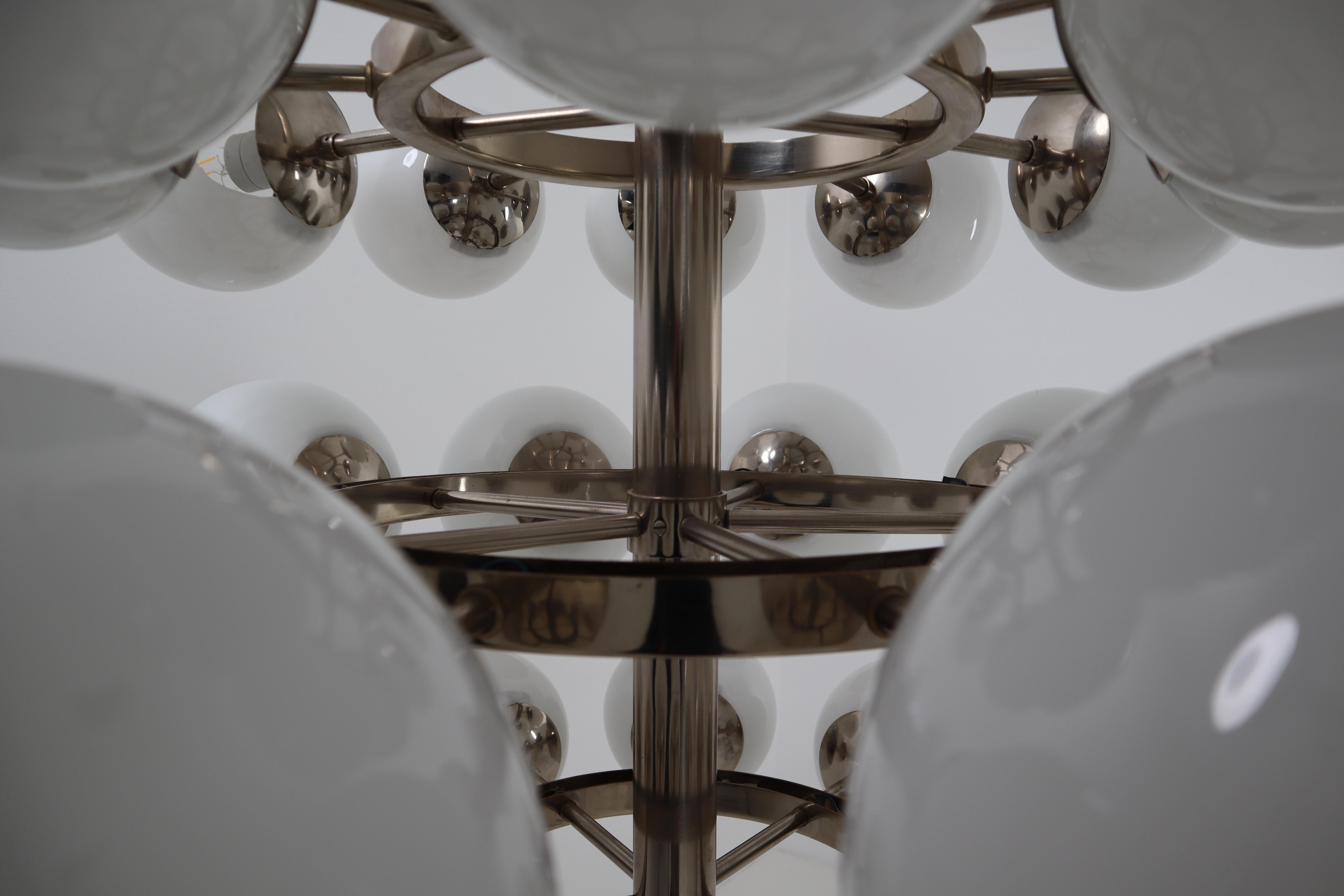 Mid Century Modern Chandelier In Steel And Opaline Globes, Germany 1970s For Sale 7