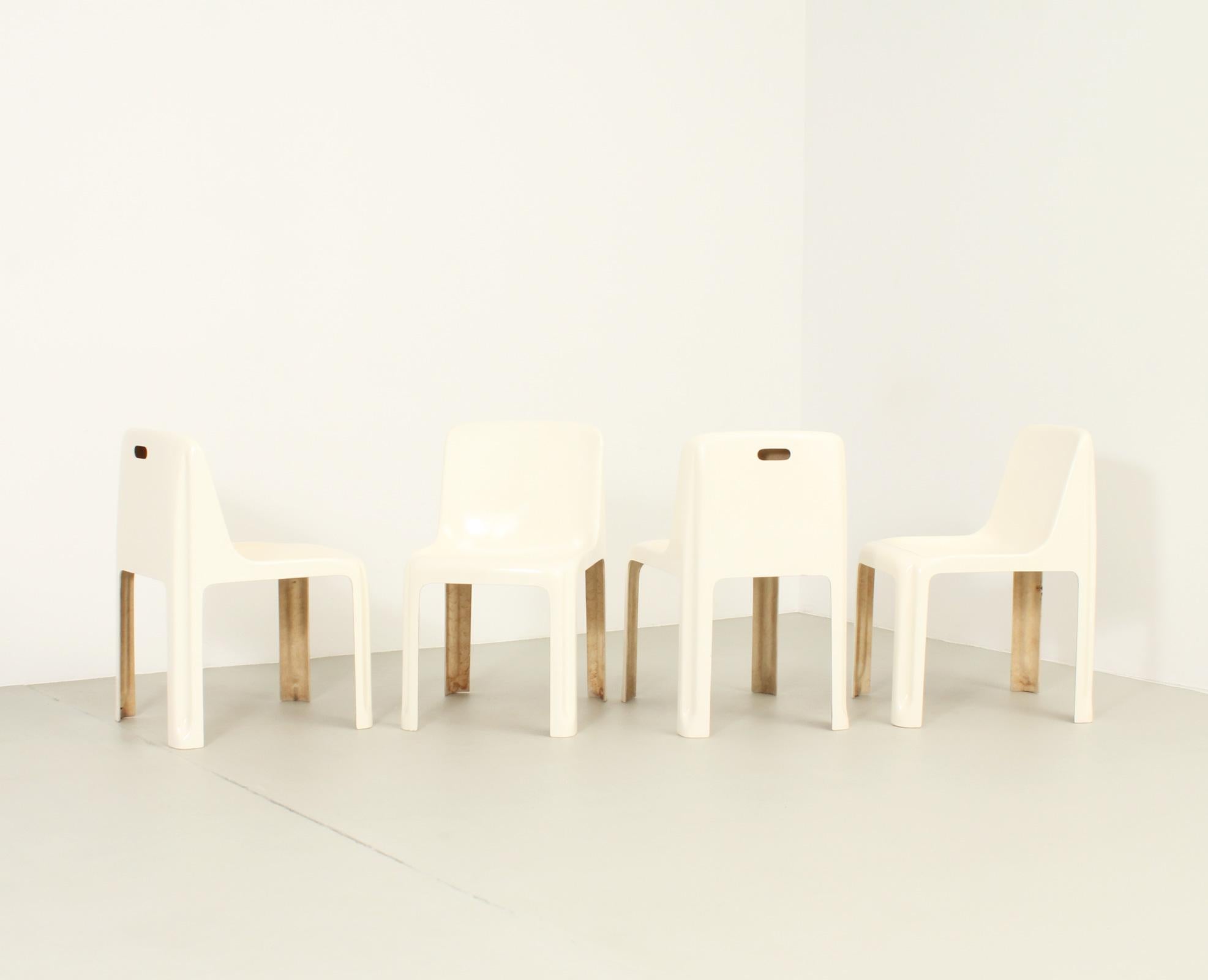 Mid-Century Modern Four Fiberglass Chairs Model 35 by Antoni Blanc, Spain, 1971 For Sale