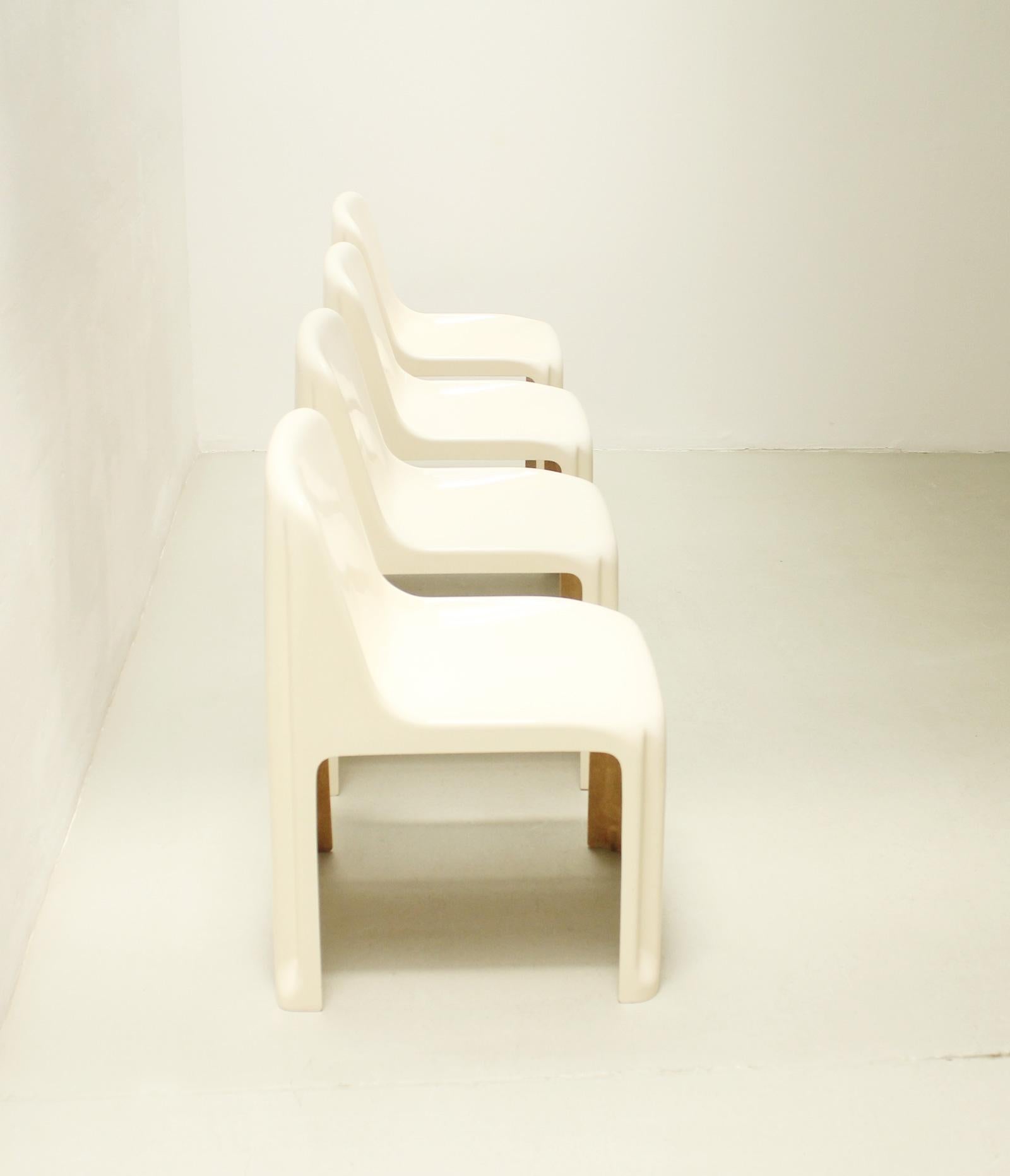 Late 20th Century Four Fiberglass Chairs Model 35 by Antoni Blanc, Spain, 1971 For Sale