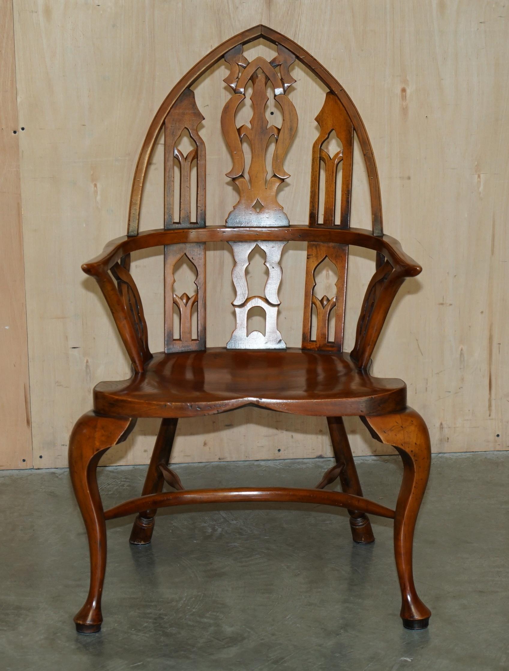 VIER FINE VOLLSTÄNDIG RESTORIERTE GOTHIC WINDSOR STEEPLE BACK BURR YEW & ELM ARMCHAIRS im Angebot 9