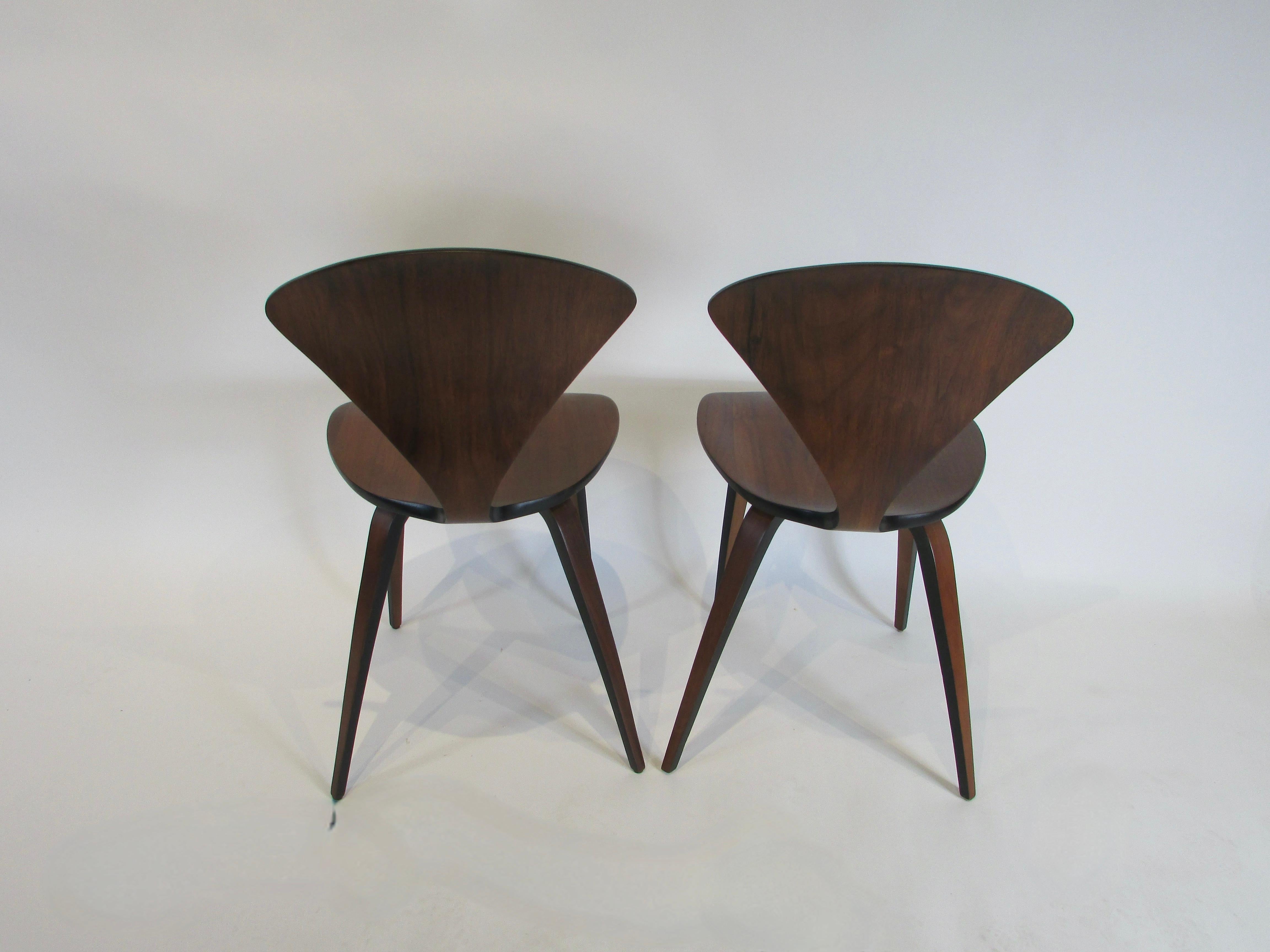 Four First Generation Norman Cherner Plycraft Dining Chairs in vendita 8