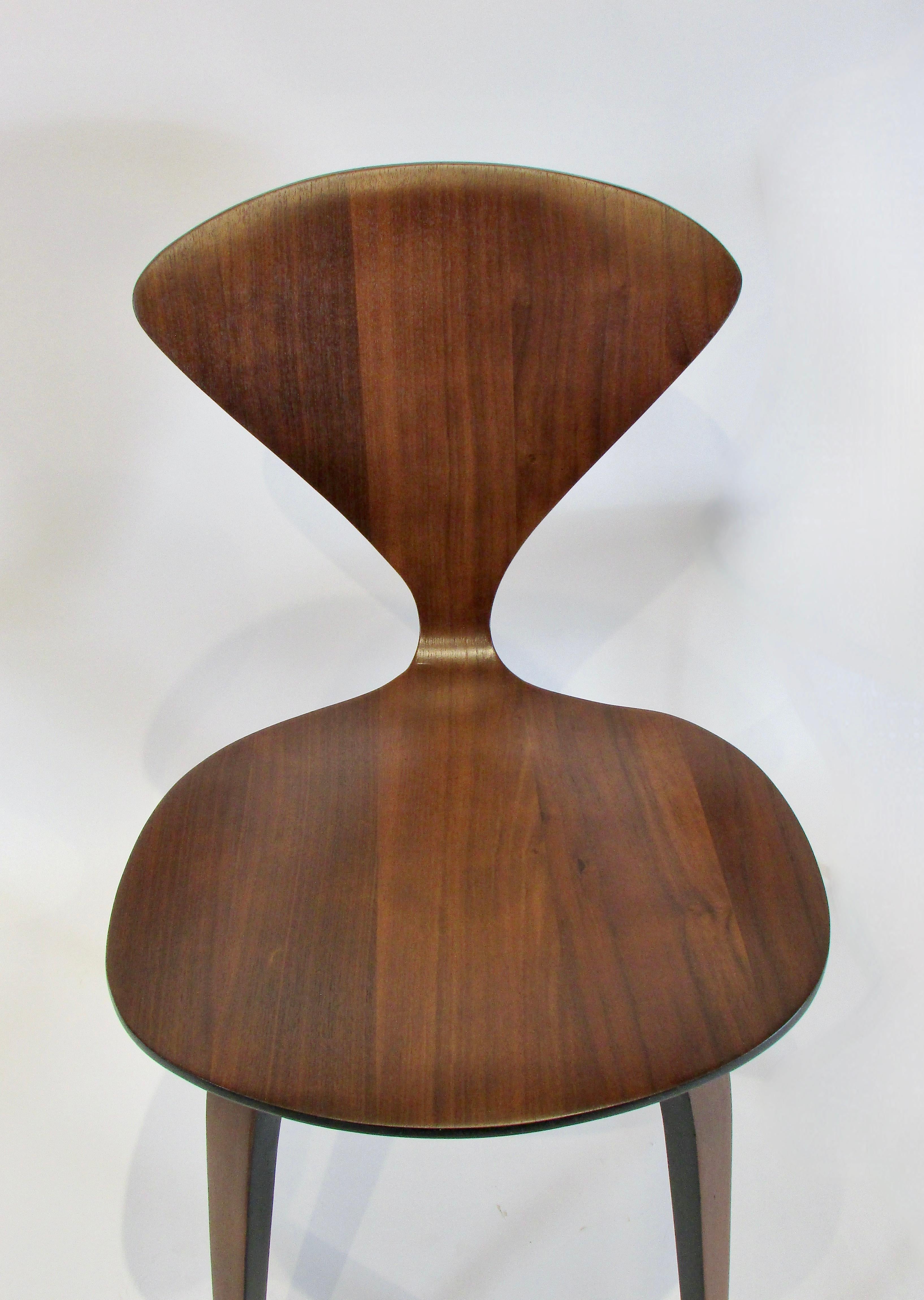 XX secolo Four First Generation Norman Cherner Plycraft Dining Chairs in vendita