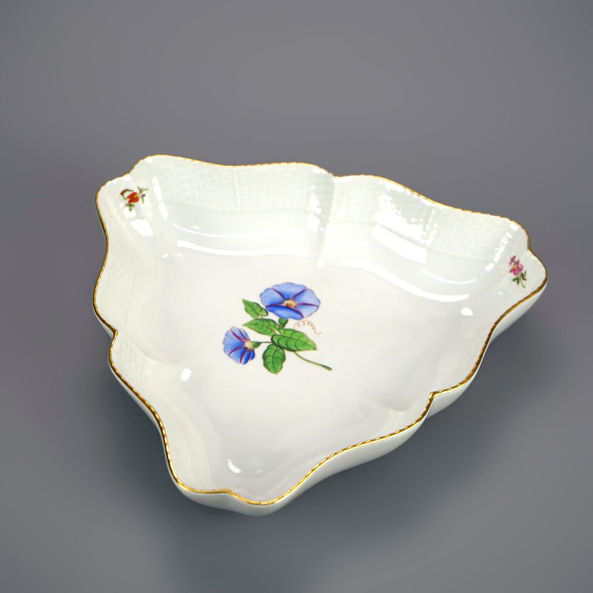 Four Floral Decorated Herend Porcelain Serving Pieces, 20th C 1