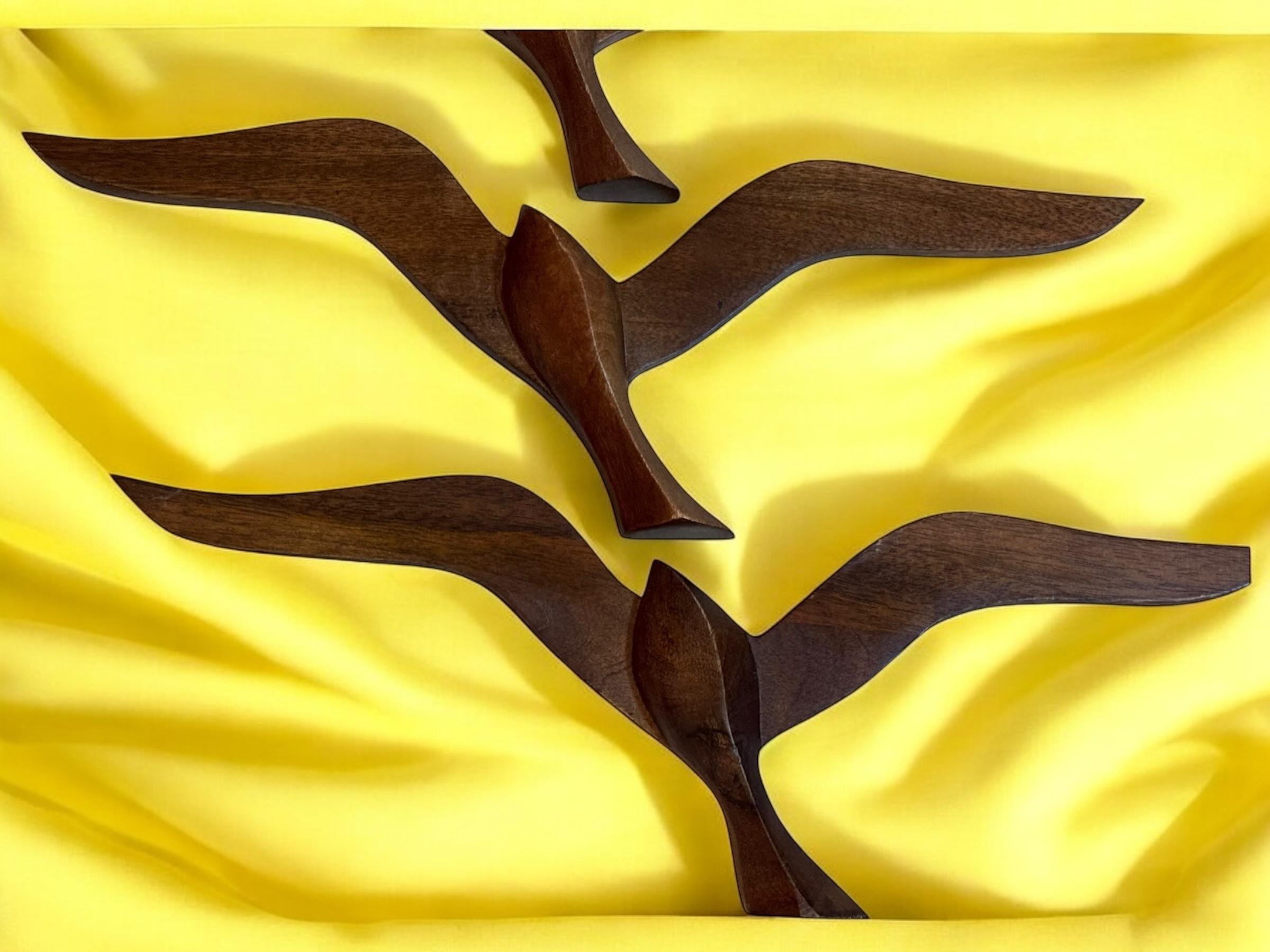 Vier fliegende Schwalben, Vögel, Holz, Mid-Century-Wandschmuck, Vintage, 1960er Jahre im Angebot 4