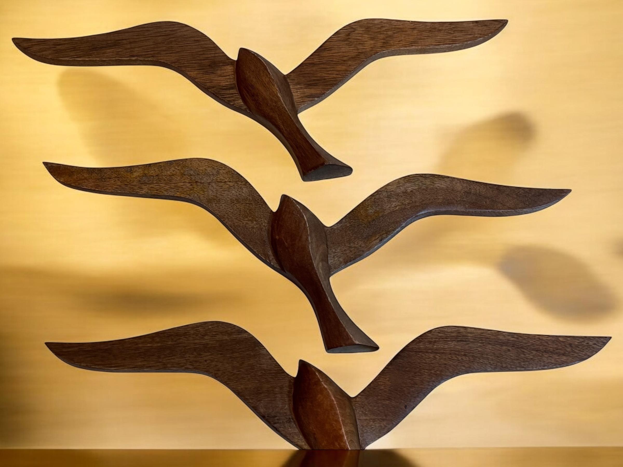 Vier fliegende Schwalben, Vögel, Holz, Mid-Century-Wandschmuck, Vintage, 1960er Jahre im Angebot 7