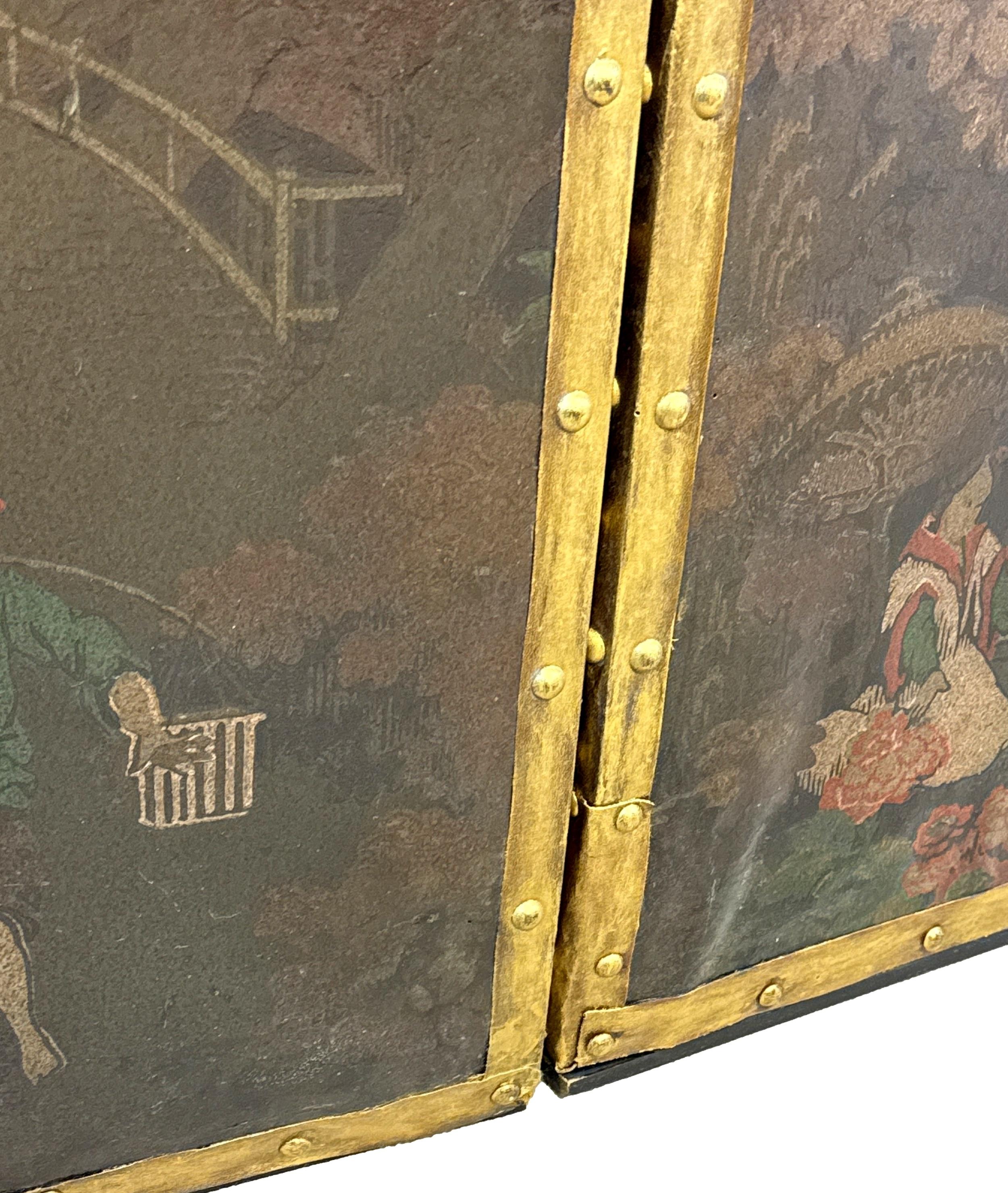 Paravento a quattro pieghe in pelle Chinoiserie del XIX secolo in vendita 5
