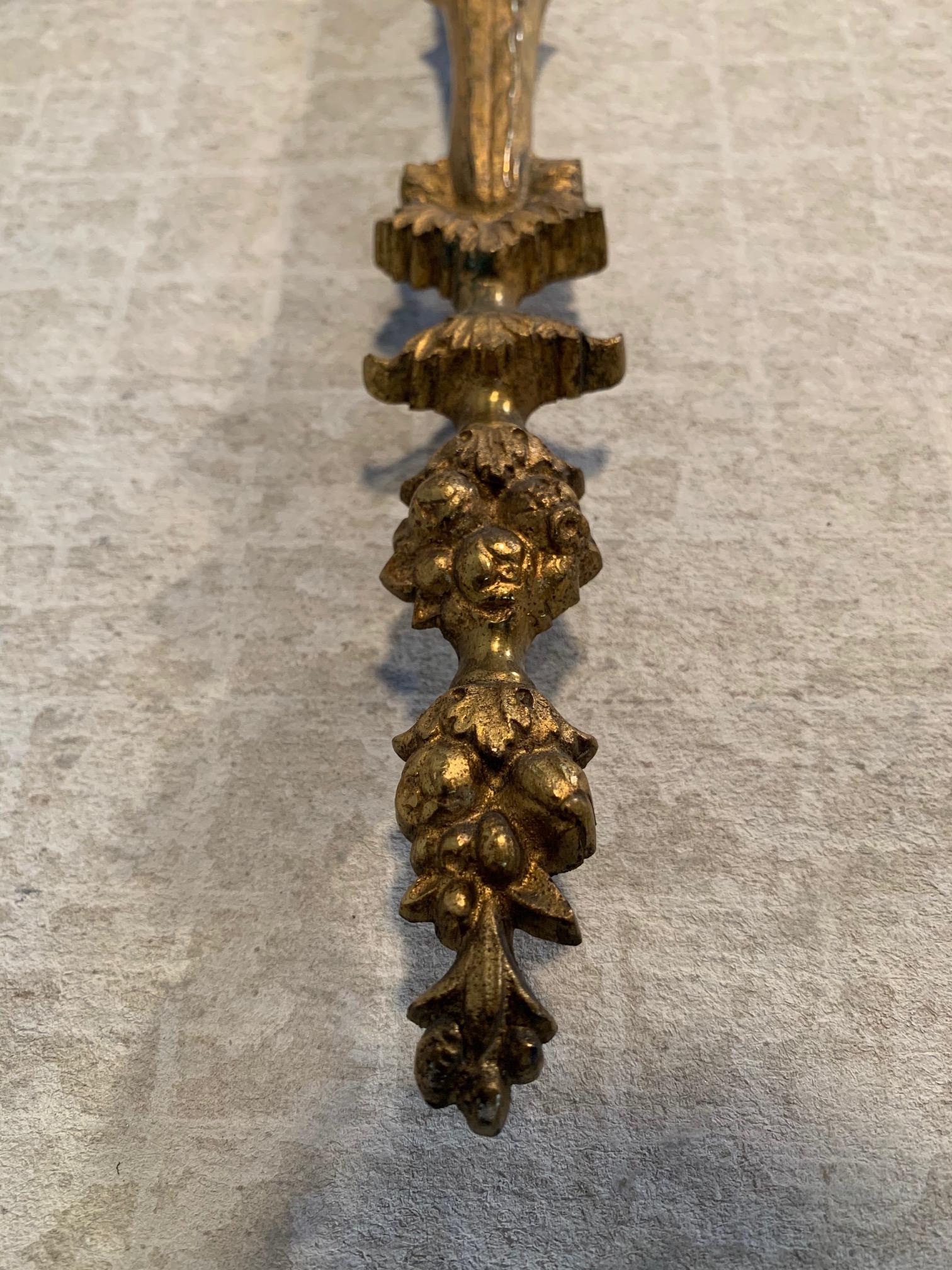 Zwei französische Empire-Wandleuchter aus vergoldeter Bronze:: um 1860 im Angebot 3