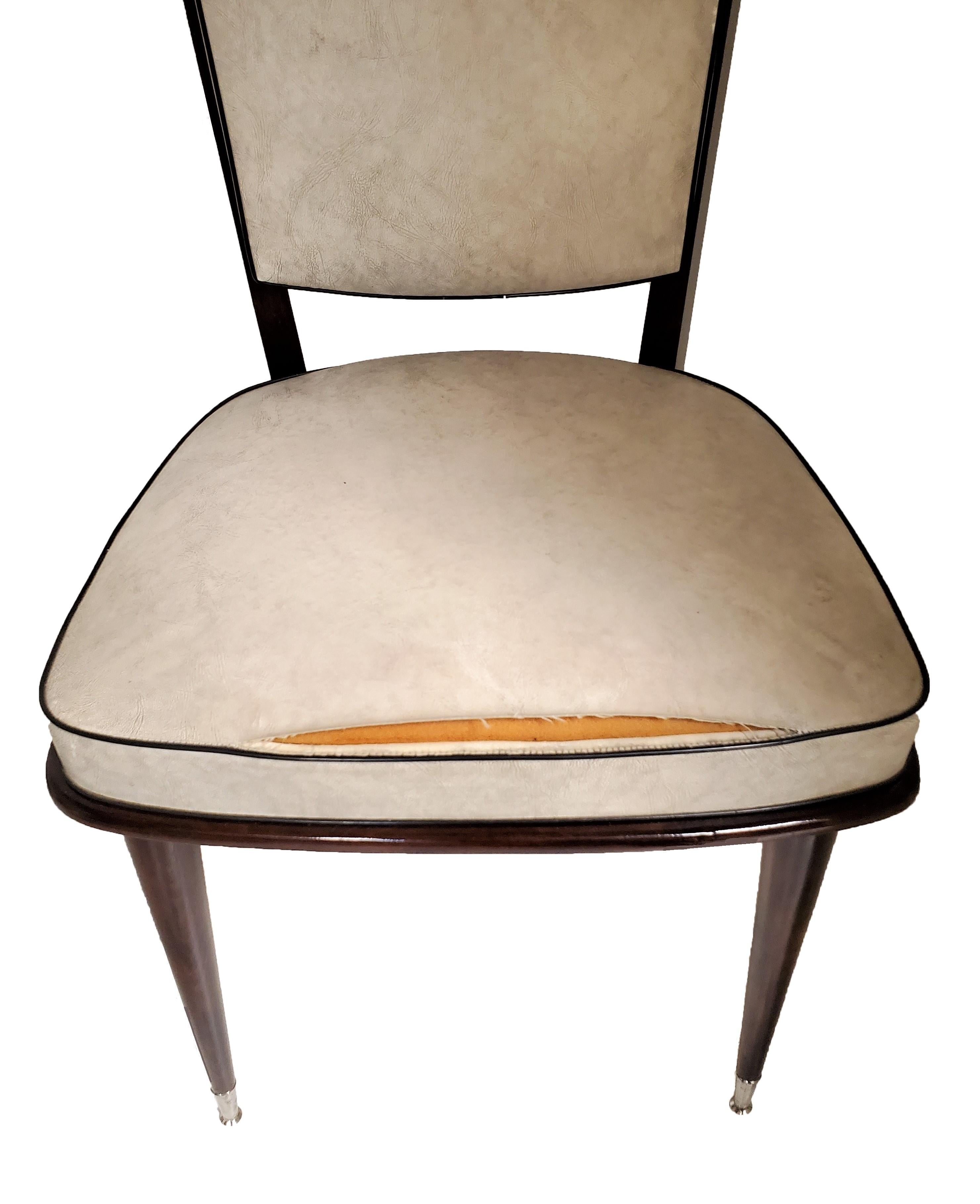 Quatre chaises de salle à manger / chaises d'appoint françaises de style Modernity - Finition acajou foncé en vente 7