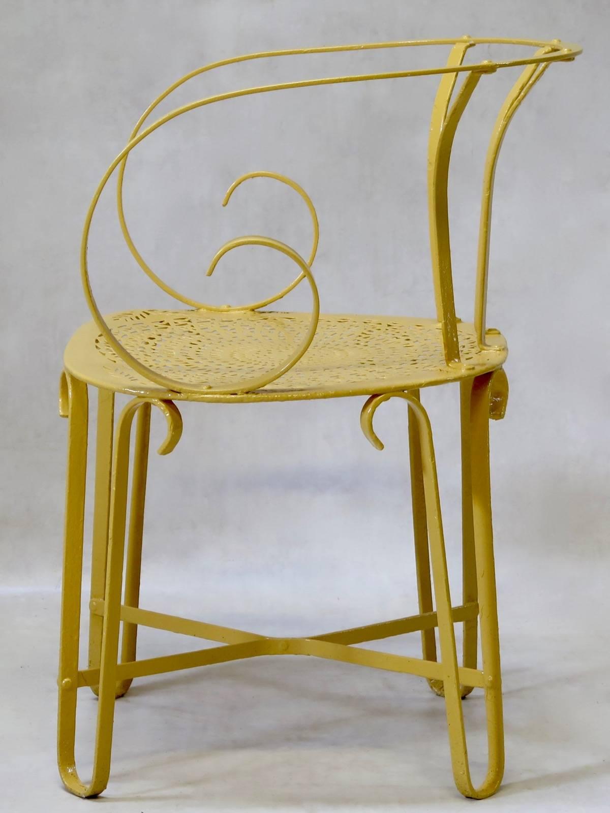 Painted Four French Wrought Iron Garden Chairs, circa 1910