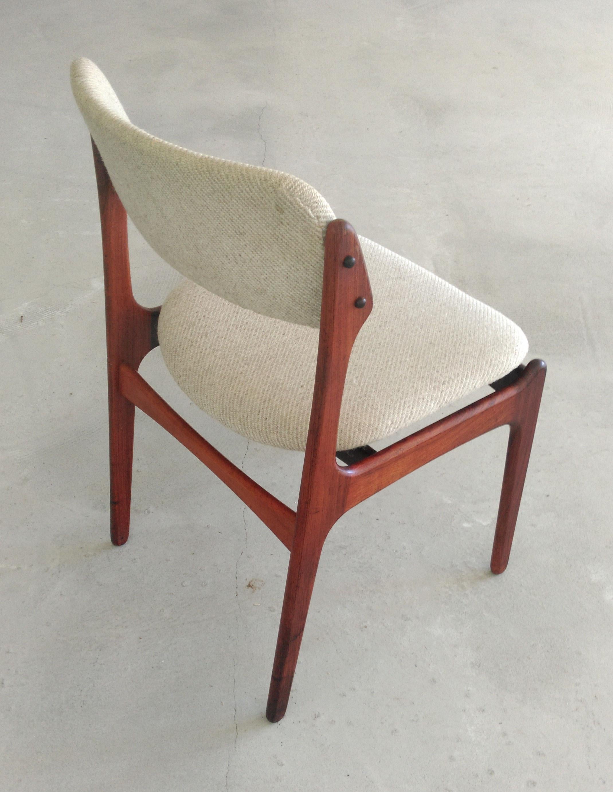 Four Restored Erik Buch Rosewood Dining Chairs, Custom Reupholstery Included For Sale 1