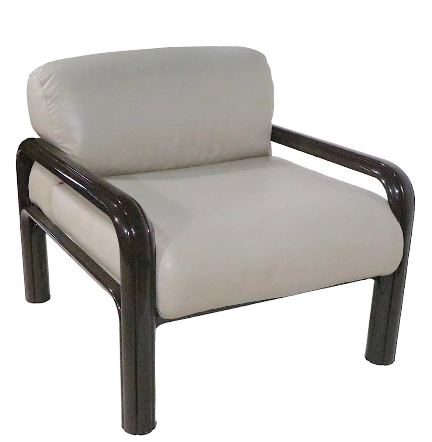 Gae Aulenti für Knoll: Leder  Lounge-Stühle um 1970  (Metall) im Angebot