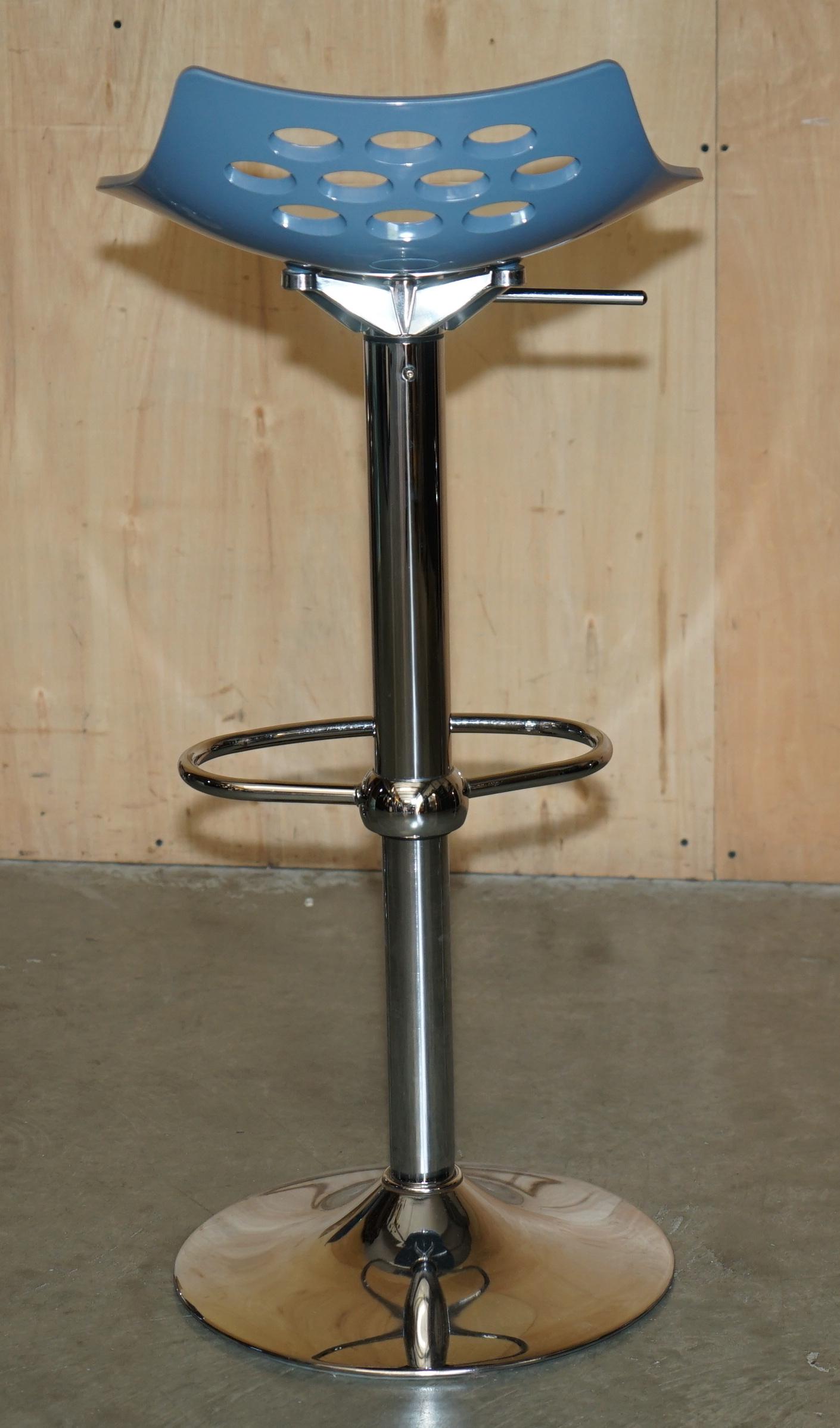 FOUR GAS LIFT HEIGHT ADJUSTABLE CALLIGARIS JAM SWIVEL KITCHEN ISLAND BAR STOOLs For Sale 5
