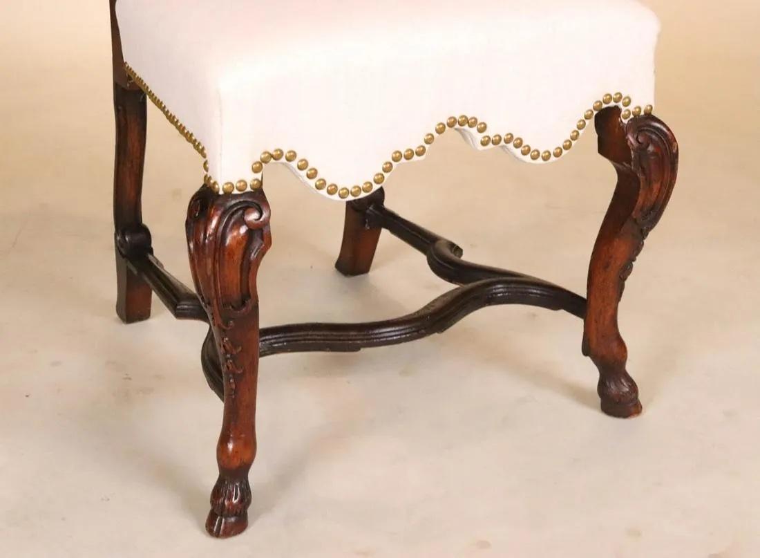 Four George I 18th Century Walnut Chairs For Sale 1