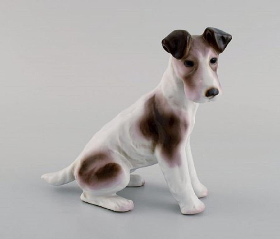 Quattro statuette di porcellana tedesca. Terrier e levriero con cuccioli, anni '60.
Misure più grandi: 17,5 x 14,5 cm.
In ottime condizioni.
Timbrato.