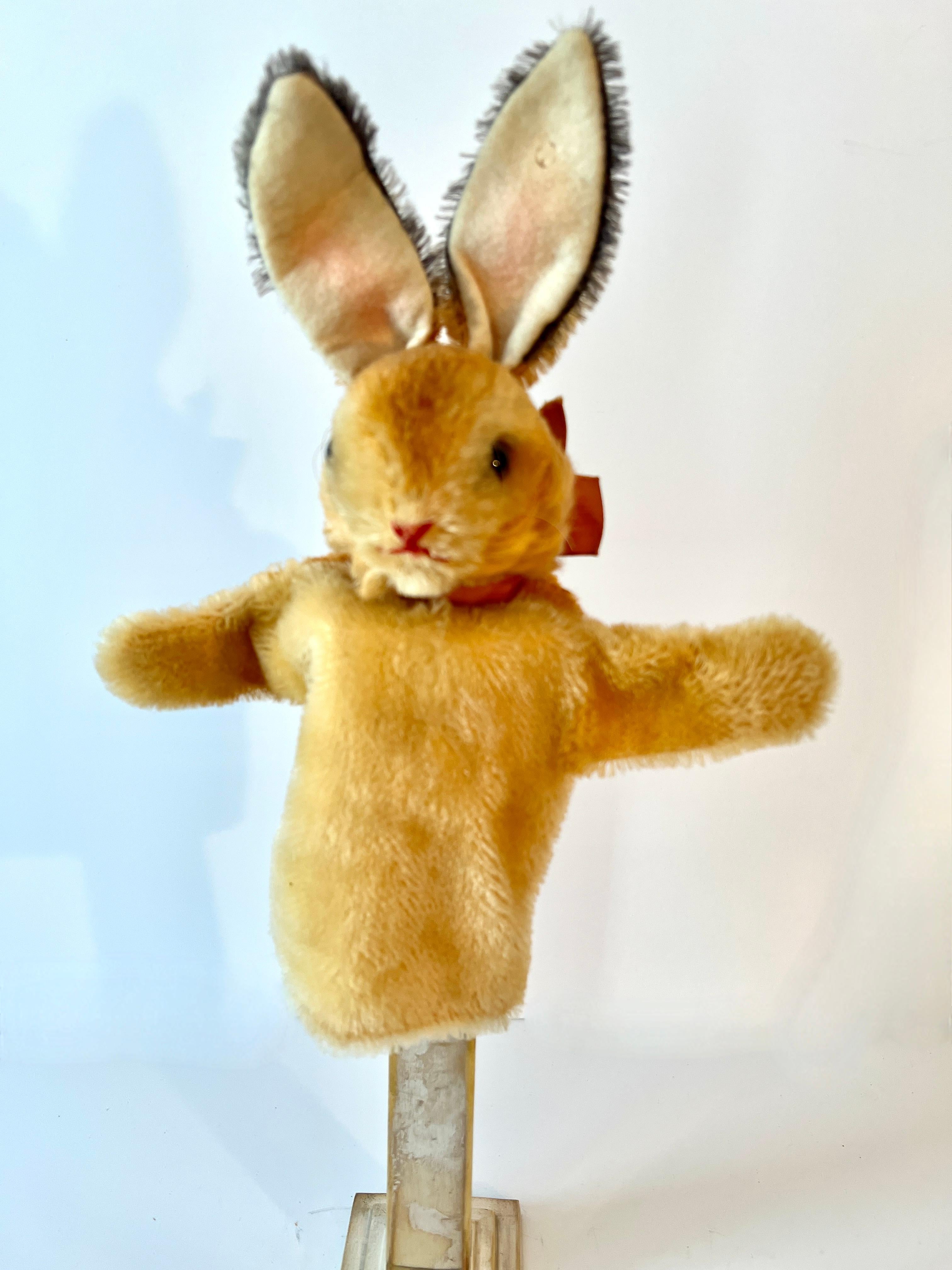 Mid-Century moderno Four Hands, leone, scimmia e coniglio di Steiff, marionette a mano in vendita