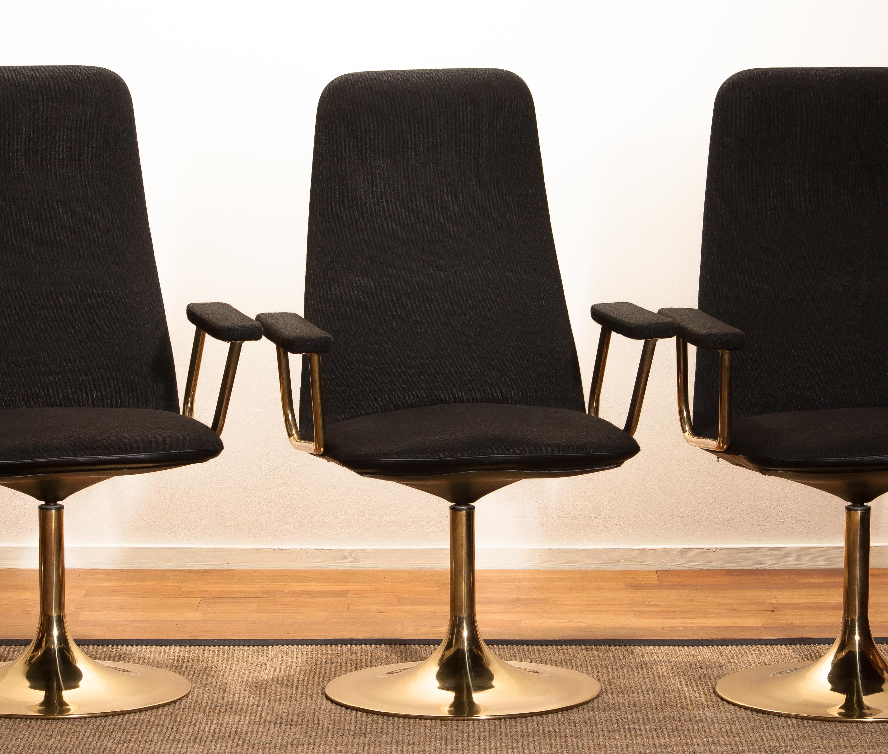 Four Golden, with Black Fabric, Armrest Swivel Chairs by Johanson Design, 1970 In Good Condition In Silvolde, Gelderland