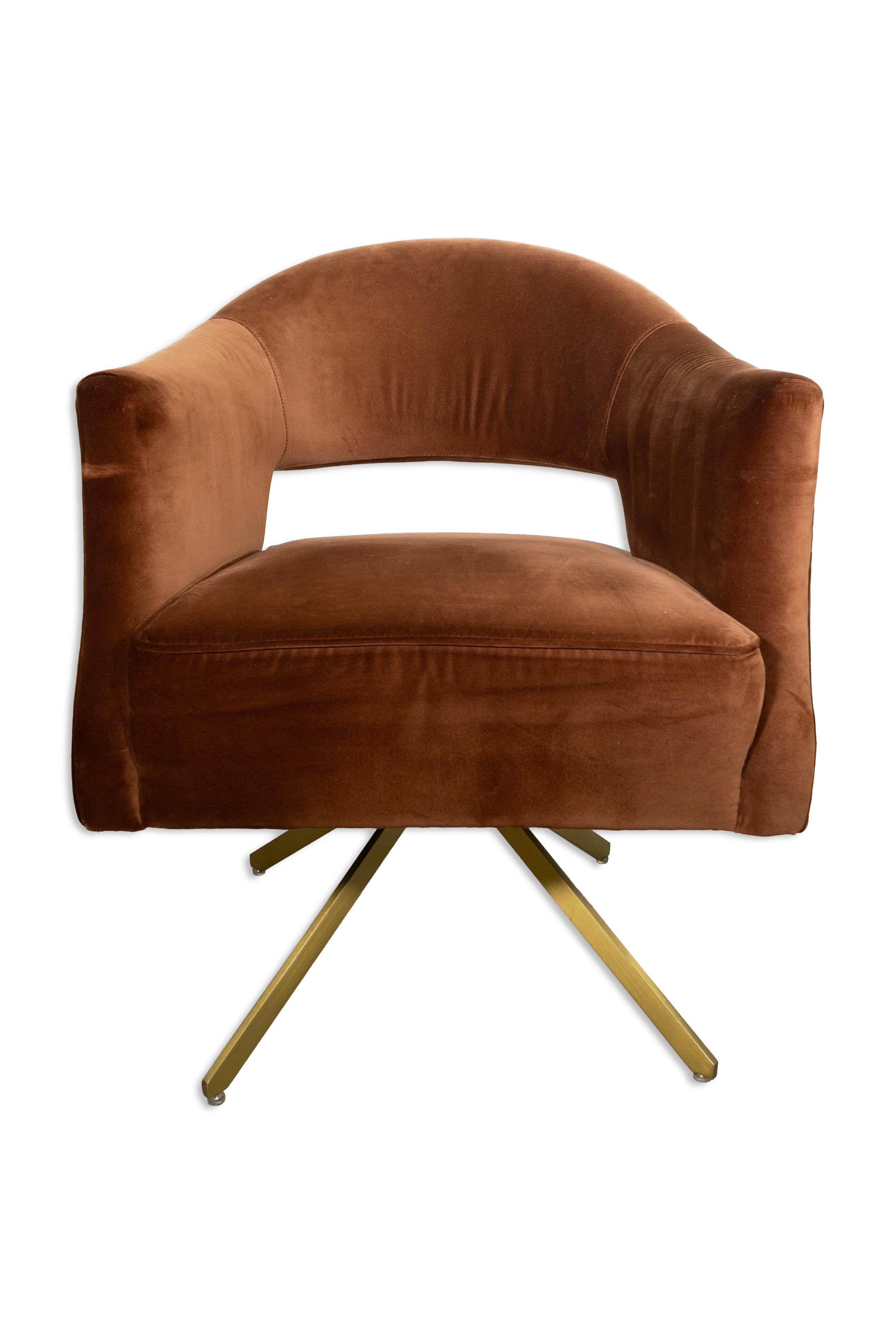 Mid-Century moderno Sedia da scrivania Auburn Adara in stile Midcentury di Four Hands in vendita