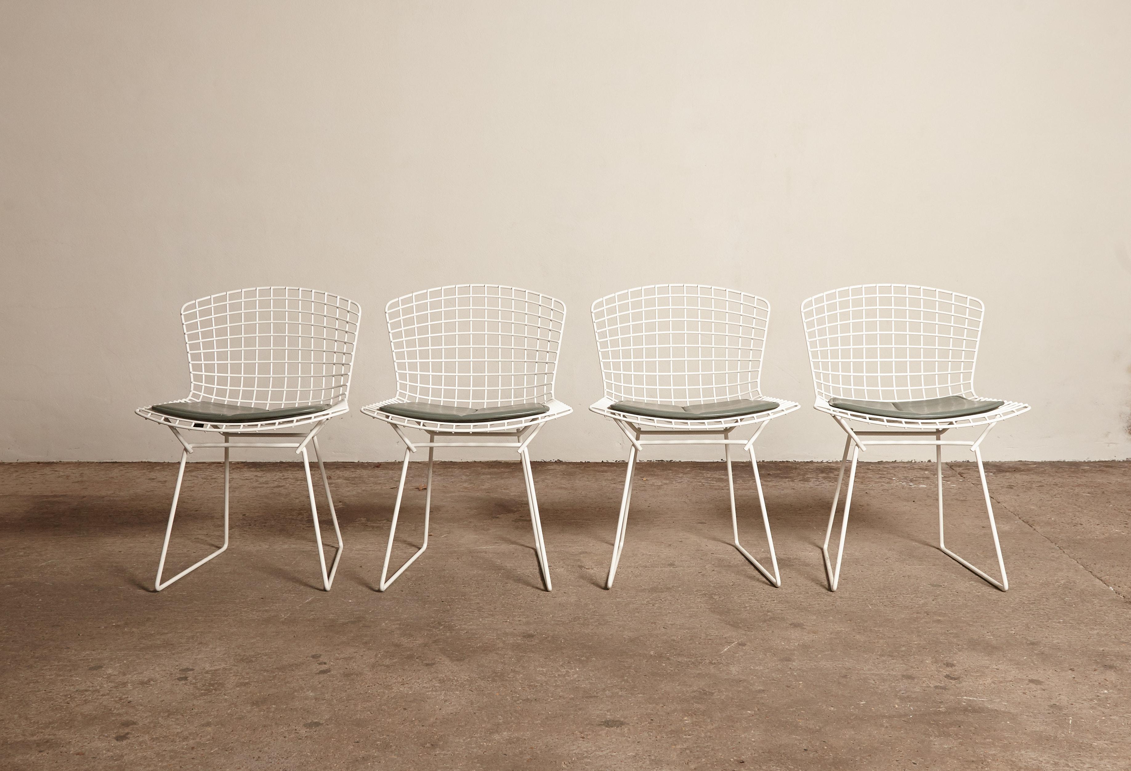 Mid-Century Modern Four Harry Bertoia for Knoll Wire Chairs with Original Seat Pads, USA, 1960s