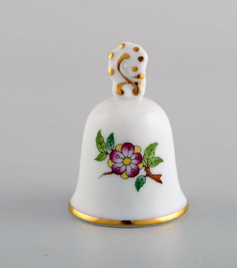 Four Herend Table Bells in Hand-Painted Porcelain with Flowers, 1980's In Excellent Condition In Copenhagen, DK