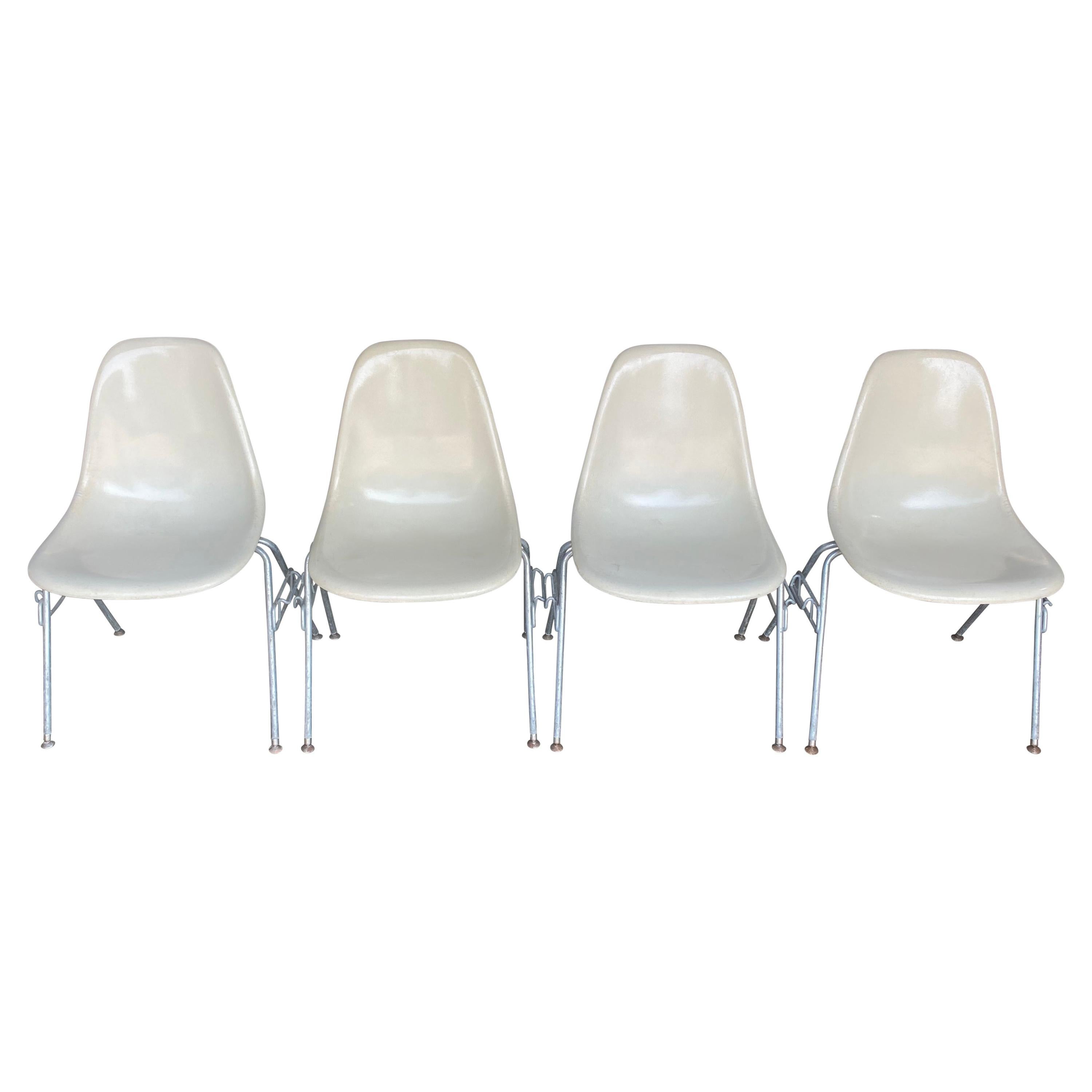Four Herman Miller Eames Fiberglass Stacking Dining Chairs For Sale