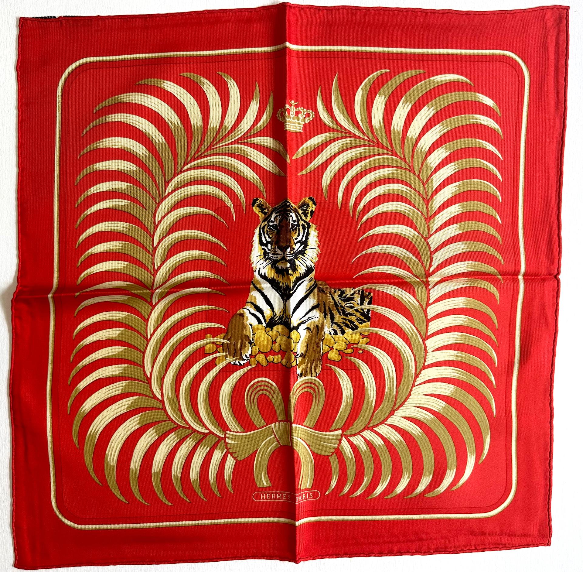 Four Hermes Small Silk Scarves In Good Condition For Sale In West Palm Beach, FL
