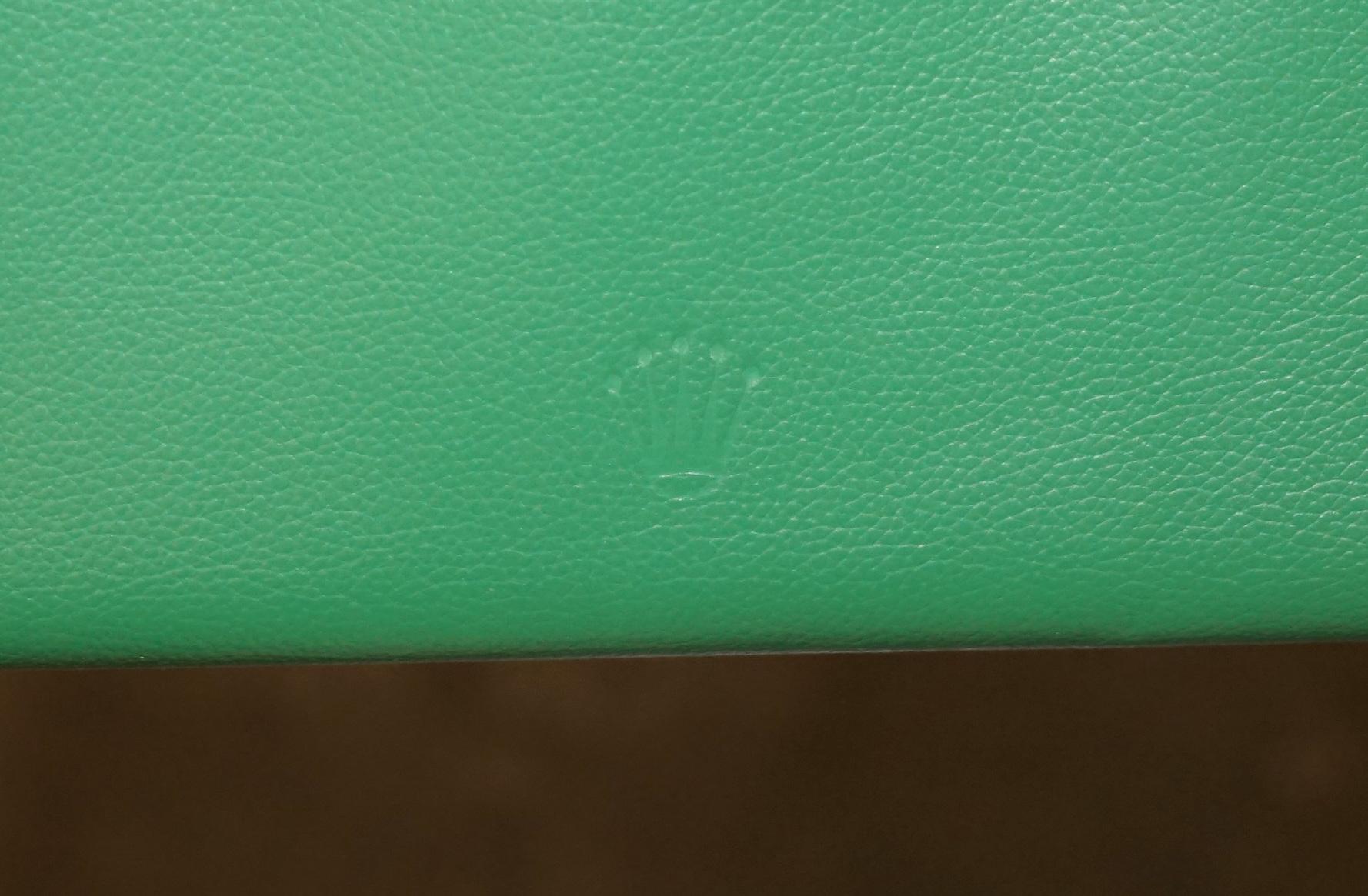 QUATTRO IMPORTANTI E RARI BRACCIOLI ORIGINALI IN PELLE VERDE DA RIVENDITORE DI BOTTEGA DI Rolex in vendita 9