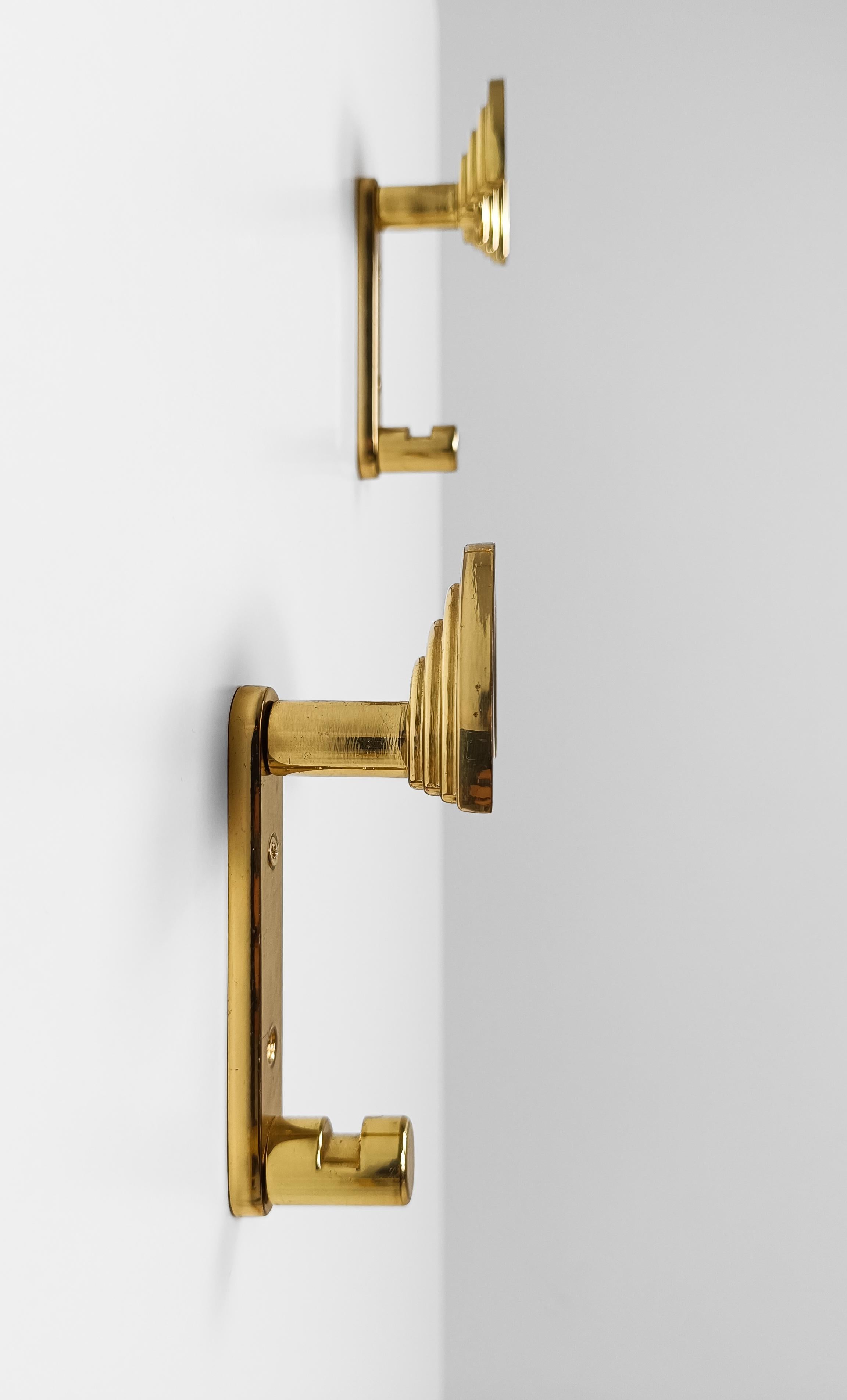 Four Italian Brass Coat Hook Model SE 314, designed By Ettore Sottsass, 80s In Good Condition For Sale In Roma, IT