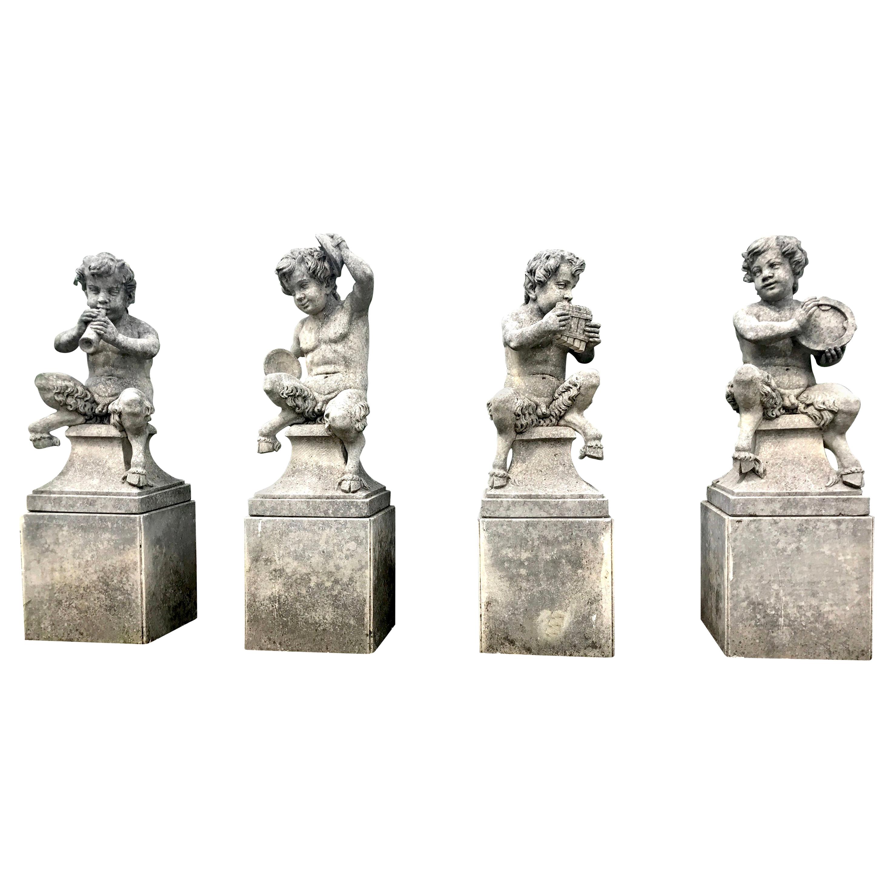Cuatro faunos italianos Estatuas de piedra para jardín que representan a músicos