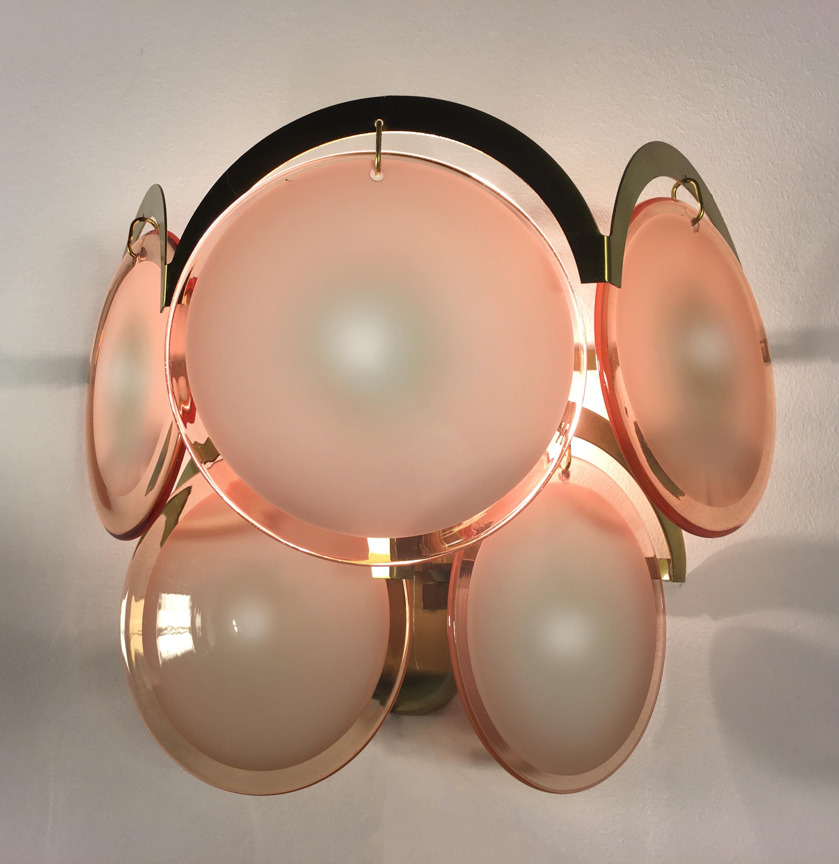 Four Italian Honey Color Disc Sconces by Vistosi, Murano, 1970s In Good Condition In Budapest, HU