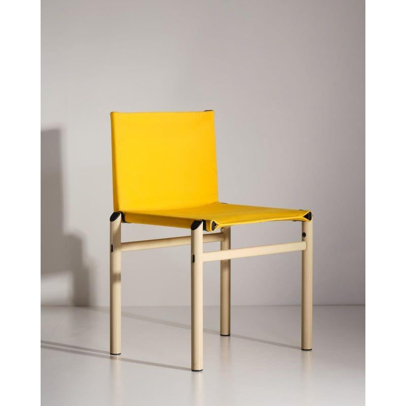 Quatre chaises Mastro en métal et tissu par Fabrice & Tobia Scarpa, c.C. 1970

Métal laqué et tissu

Dimensions : 50 x 46 x 76 cm : L50 x P46 x H76 cm.
 