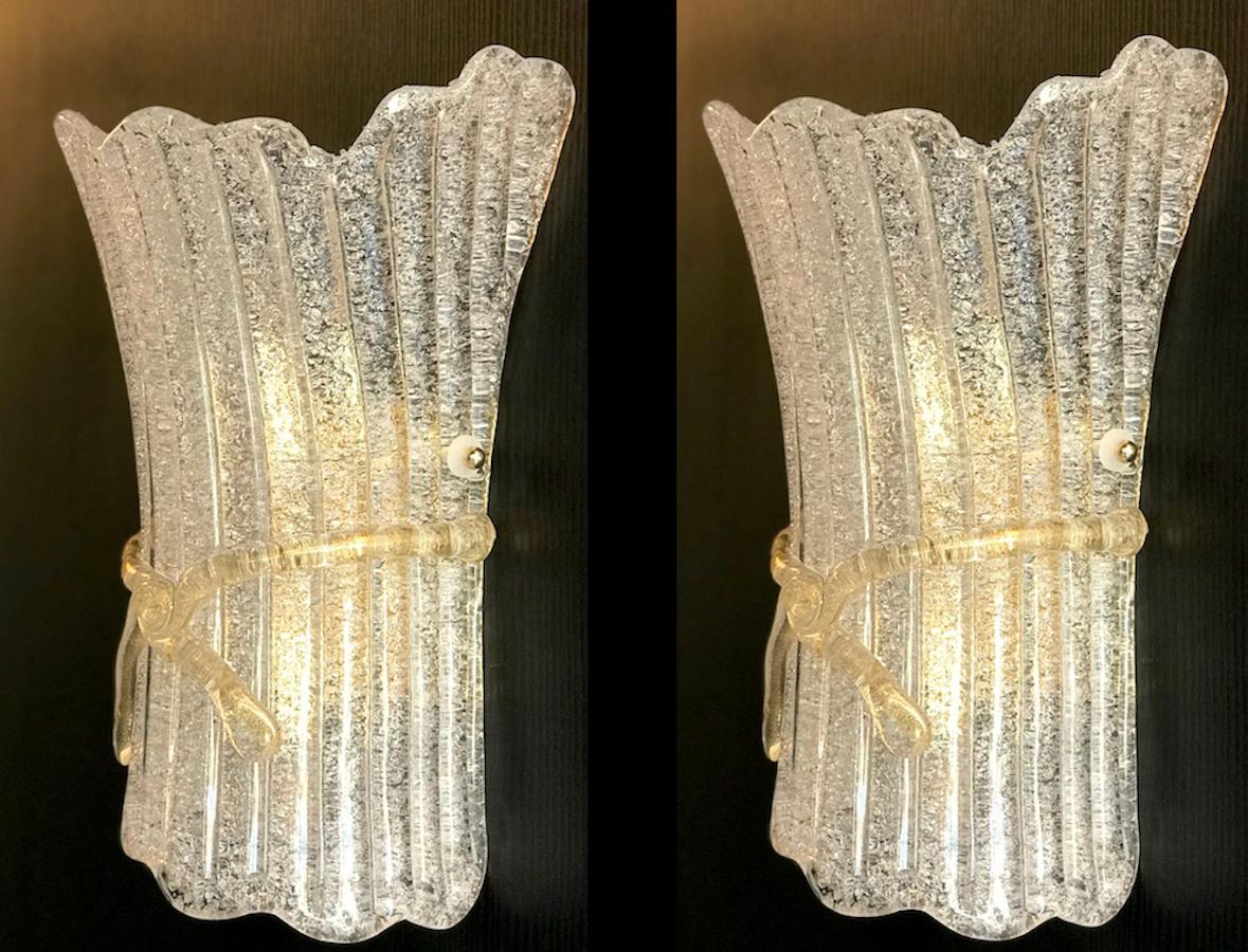 Laiton Quatre appliques murales italiennes en verre de Murano par Barovier & Toso 1970 en vente