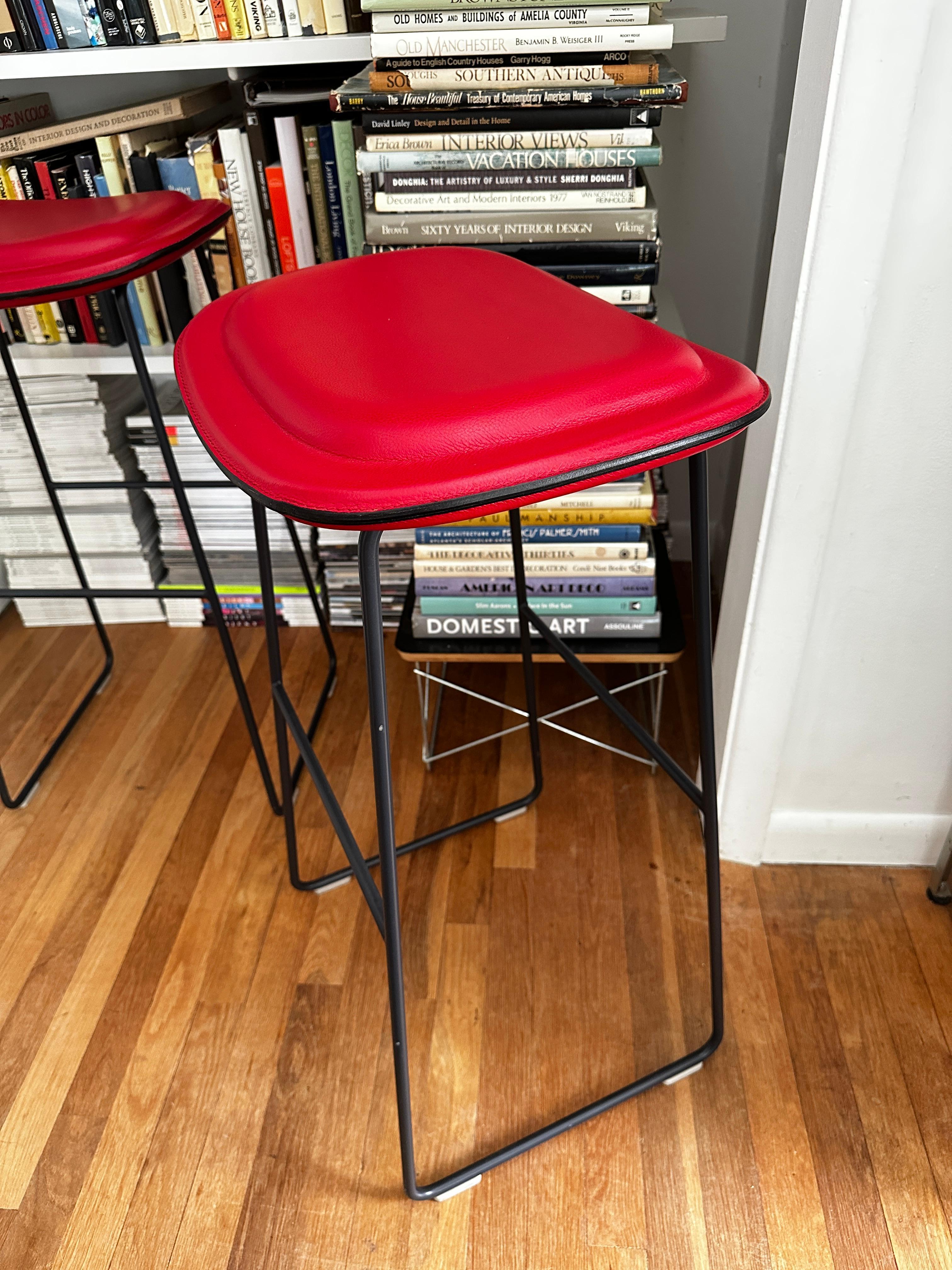 Four Jasper Morrison Hi Pad Stools In Red Leather by Cappellini For Sale 5