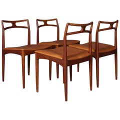 Quatre chaises à manger en teck de Johannes Andersen:: modèle 96:: Christian Linneberg:: années 1960