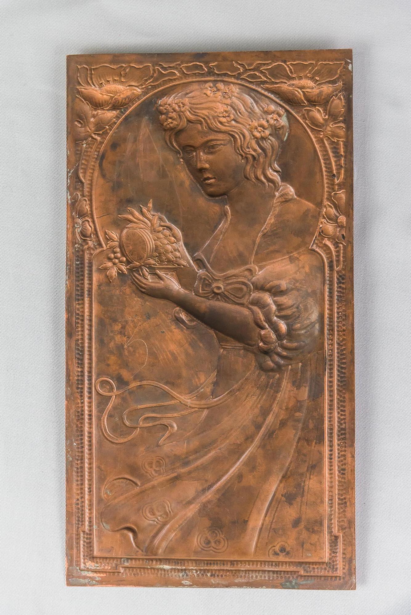 Quatre reliefs en cuivre Jugendstil, datant des années 1907 environ en vente 1