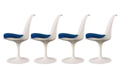 Four Knoll Eero Saarinen Tulip Chairs
