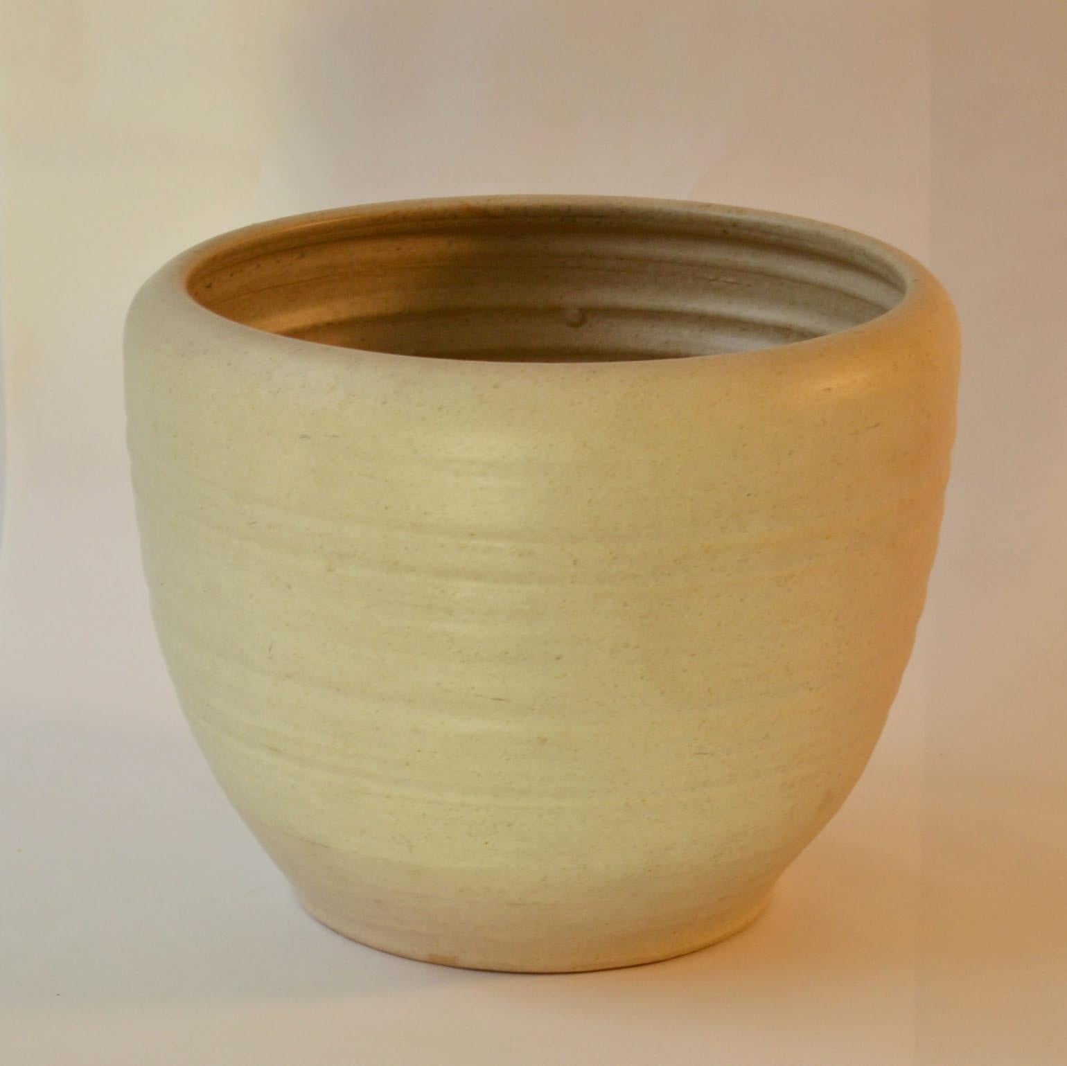 Four Large Cream White Ceramic Studio Pottery Architectural Mobach Planters For Sale 3