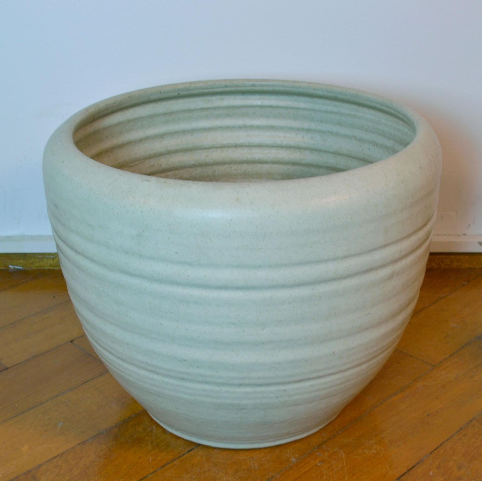 Four Large Cream White Ceramic Studio Pottery Architectural Mobach Planters For Sale 1