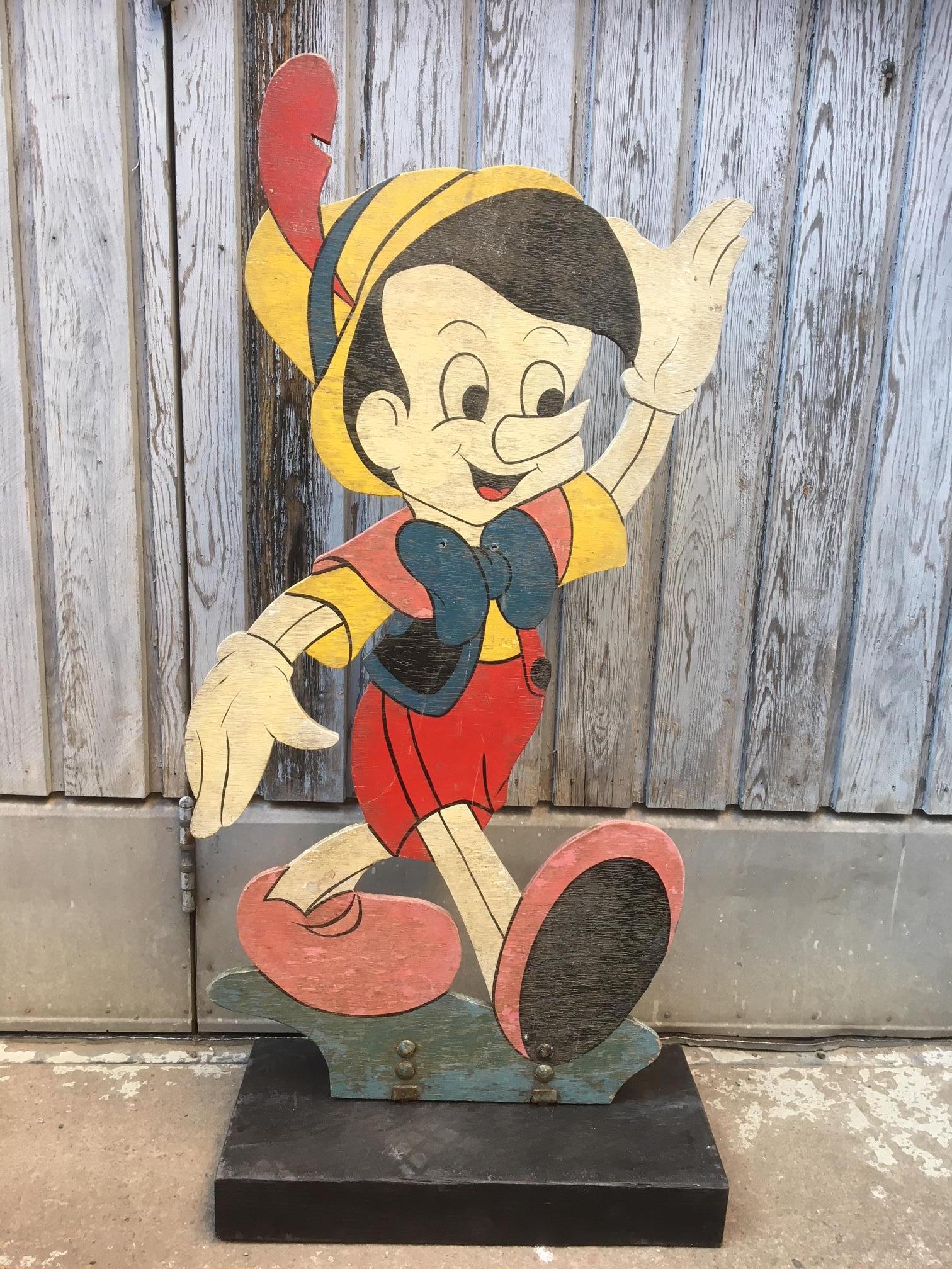 Four Large Mid-Century Disney Figures Donald, Daisy, Micky Mouse And Pinocchio 9