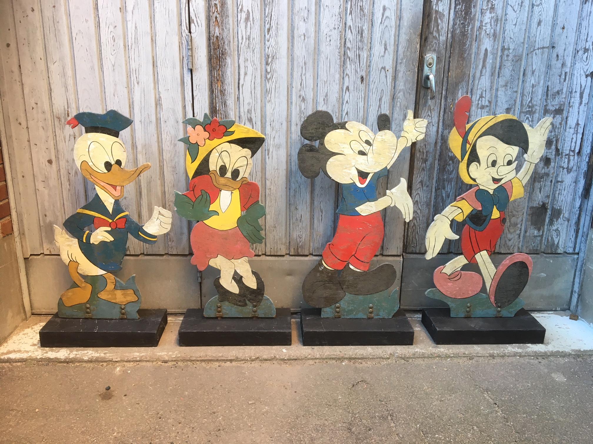 Four Large Mid-Century Disney Figures Donald, Daisy, Micky Mouse And Pinocchio 11