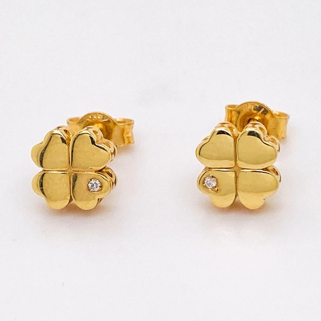 Round Cut Four Leaf Clover & Diamond Studs Heart Leaves 14K Gold, St Patrick's St Paddy's For Sale