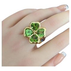 Four Leaf Clover Peridot and Sapphire Cocktail Ring in 18k Yellow Gold
