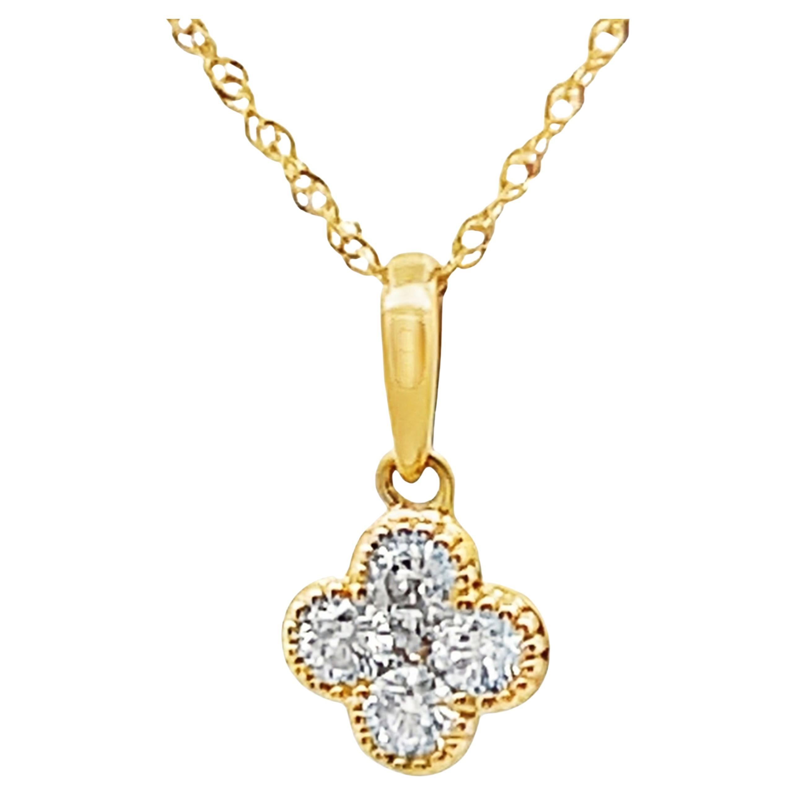 Collana con ciondolo con diamanti a forma di quadrifoglio in oro giallo 14K