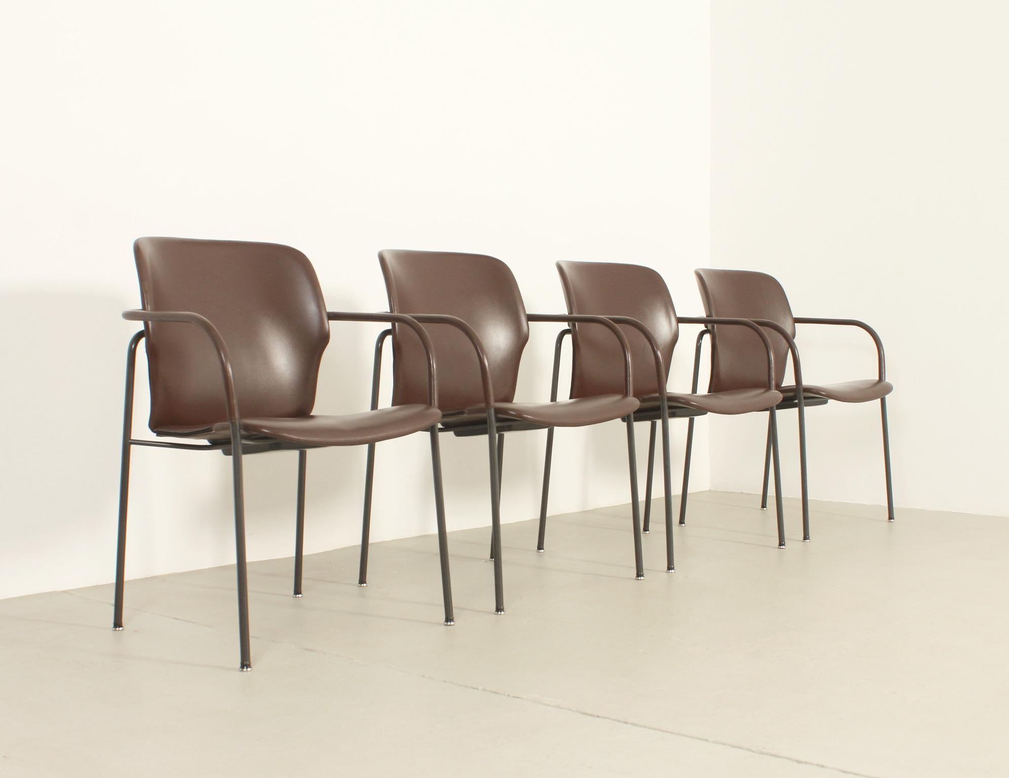 Vier Lalanda-Stühle aus Leder von Gianfranco Frattini, 1980er-Jahre (Spanisch) im Angebot