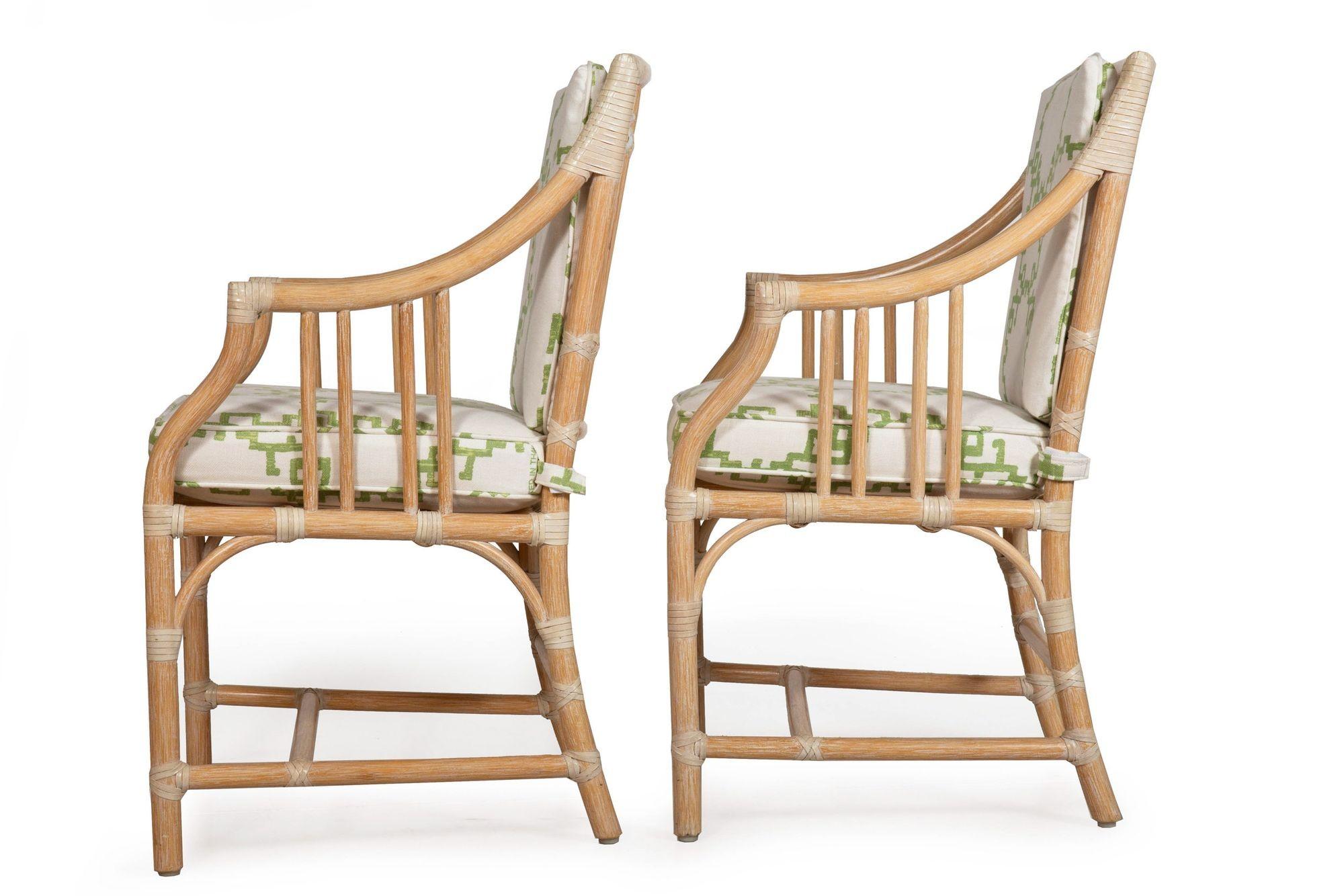 Quatre fauteuils Balboa en rotin recouverts de cuir avec table de jeu de McGuire en vente 10