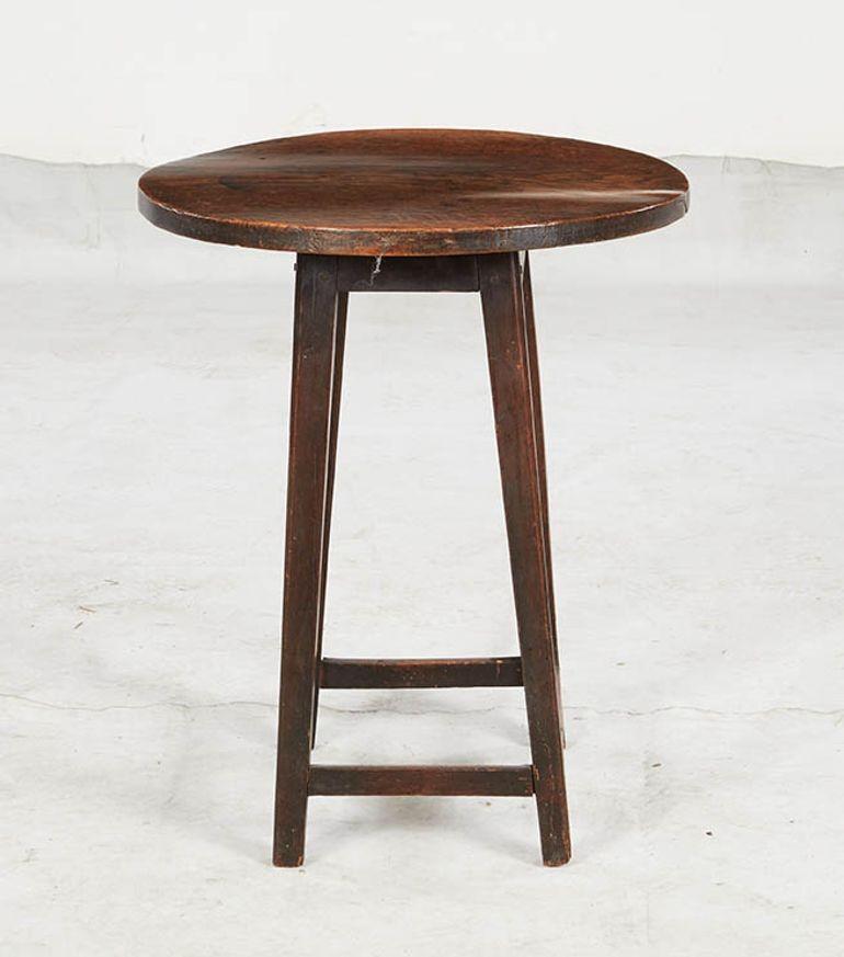 Table de cricket à quatre pieds en Oak Oak en vente 4