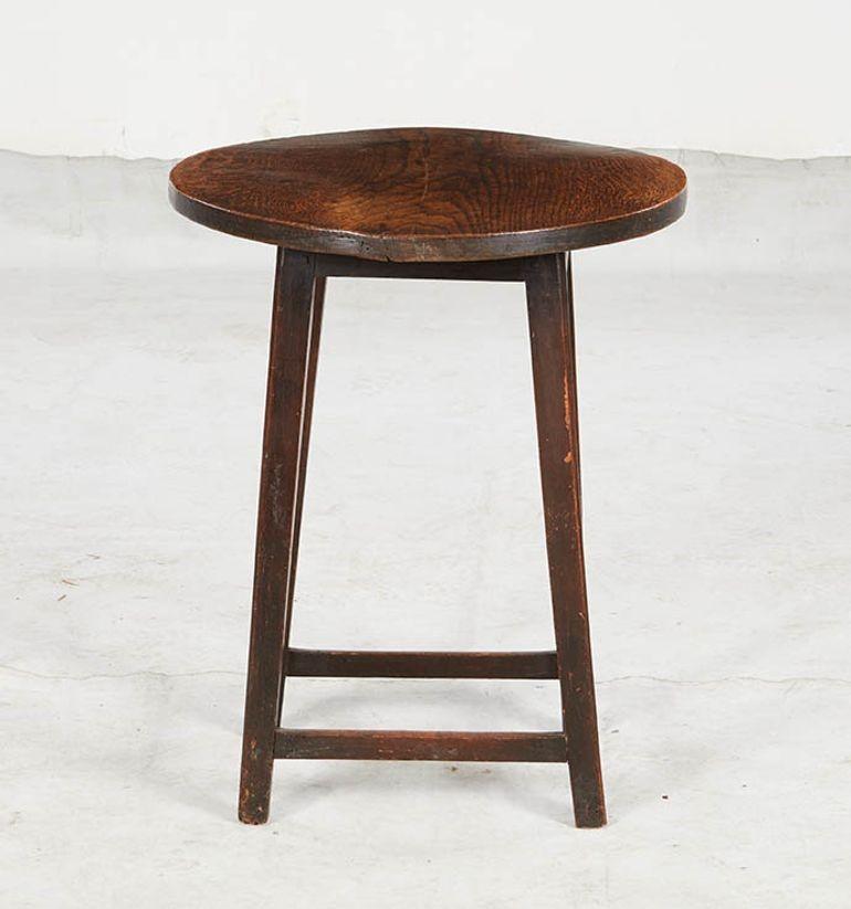 Table de cricket à quatre pieds en Oak Oak en vente 6