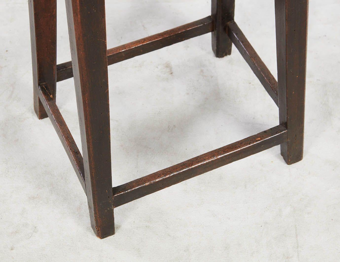 XIXe siècle Table de cricket à quatre pieds en Oak Oak en vente