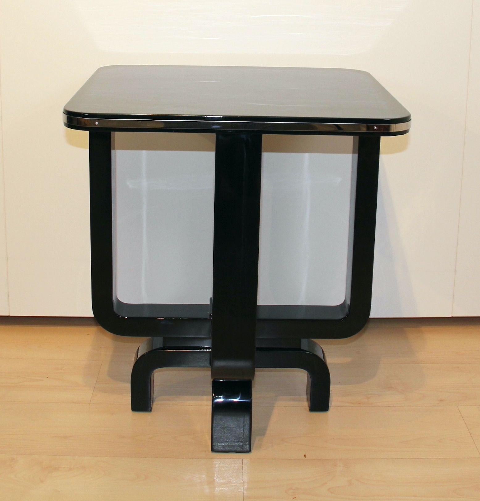 Lacquered Four-legged Art Deco Side Table, Black Lacquer and Metal, France circa 193